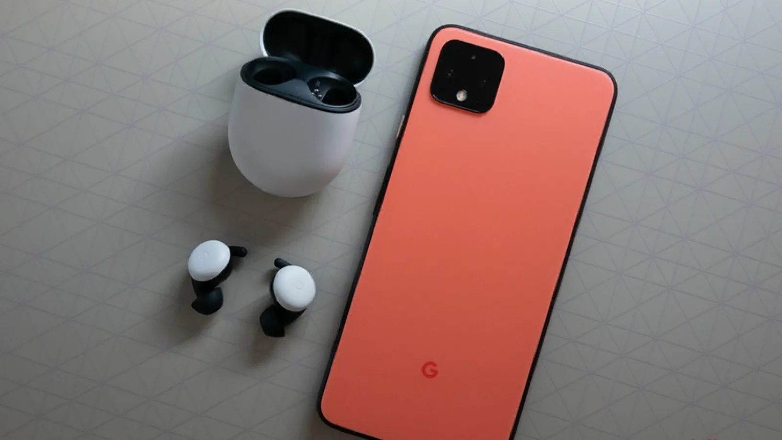 Google ar urma să lanseze o nouă pereche de căști wireless în aprilie; Pixel 5a și Pixel 6 vor debuta mai târziu în acest an