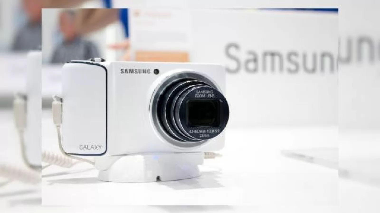 Samsung Galaxy Camera disponibil acum În Marea Britanie, pornește de la 400 de lire sterline
