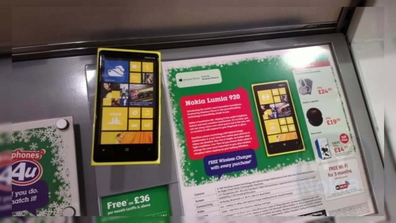 Nokia Lumia 920 este disponibil În Marea Britanie prin T-Mobile și Orange