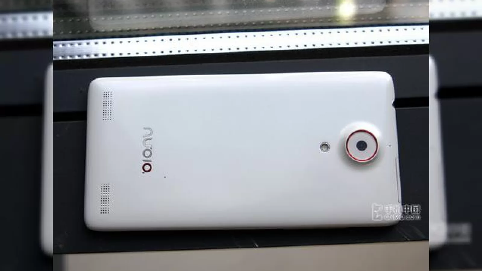 ZTE Nubia Z5 Își face apariția În imagini; Încă un phablet quad core de 5 inch!