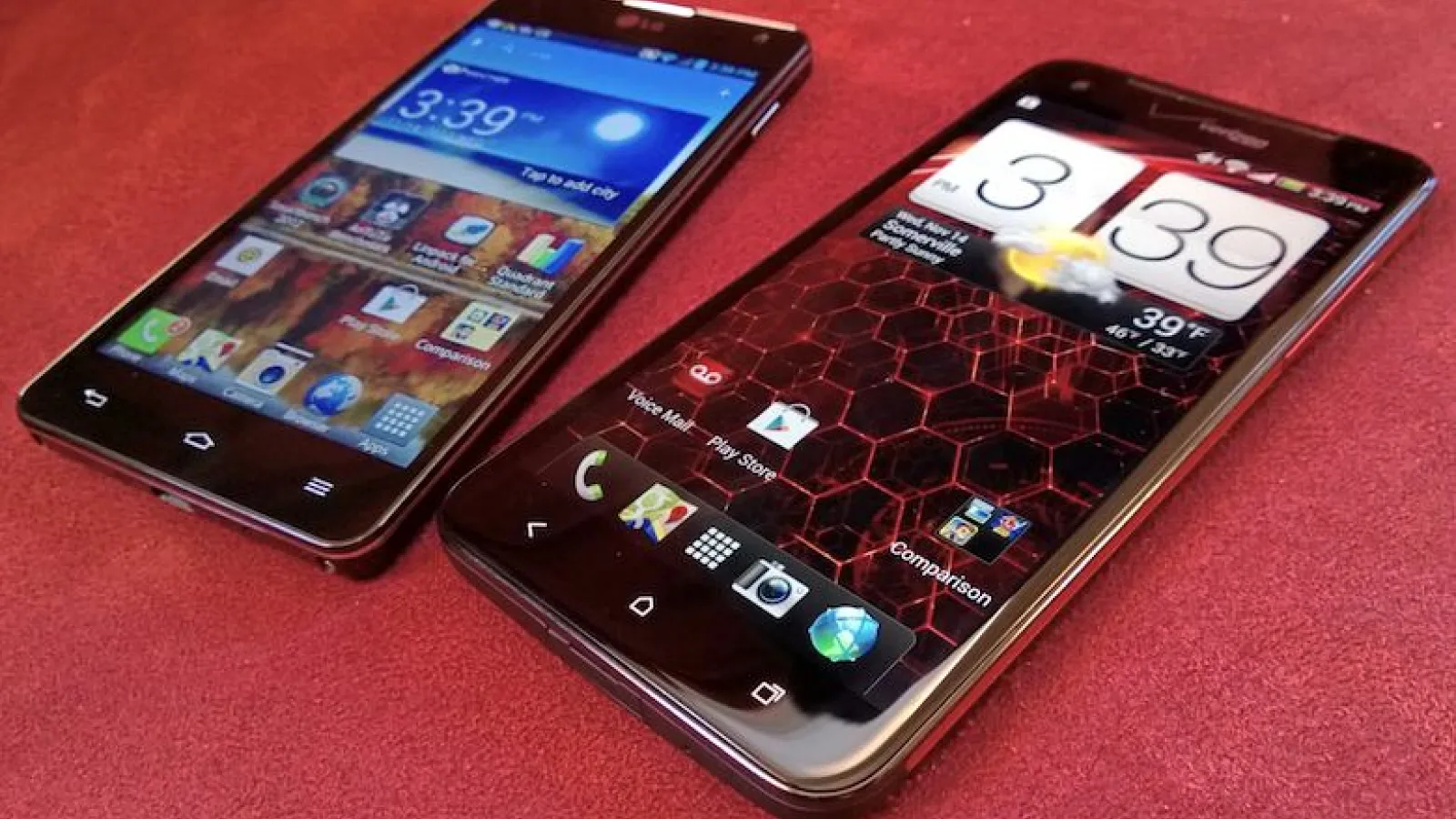 HTC Droid DNA versus LG Optimus G: specificații aproape identice, ecrane diferite (Video)