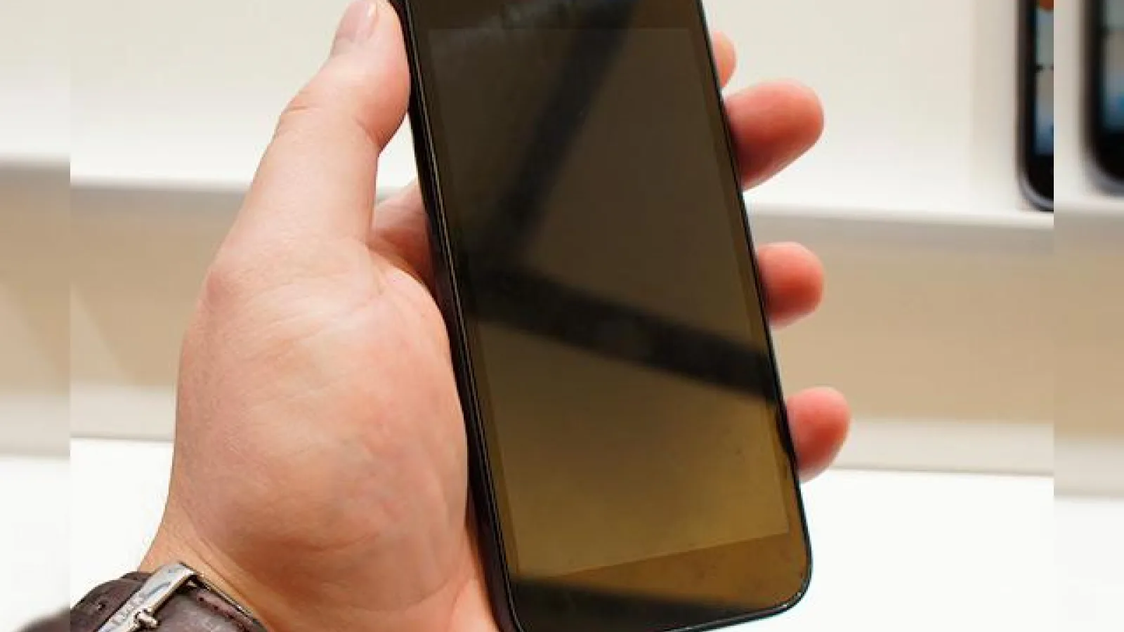ZTE a anunțat cinci noi telefoane pentru Europa: Grand Era, Grand X LTE, ZTE V889M, ZTE V790, ZTE V887