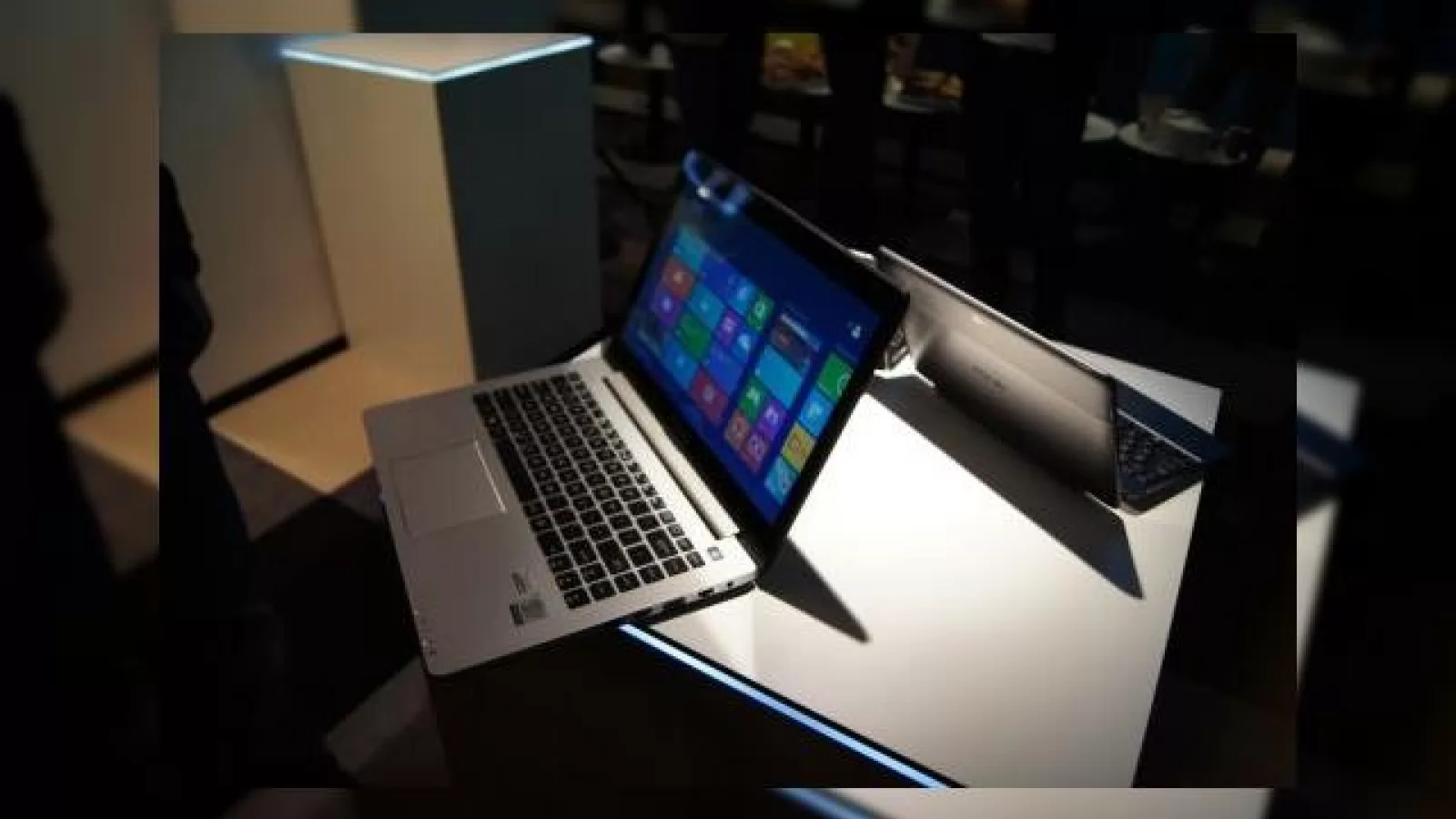 Lansare Vodafone pentru tablete și portabile ASUS cu Windows RT / Windows 8 [video]