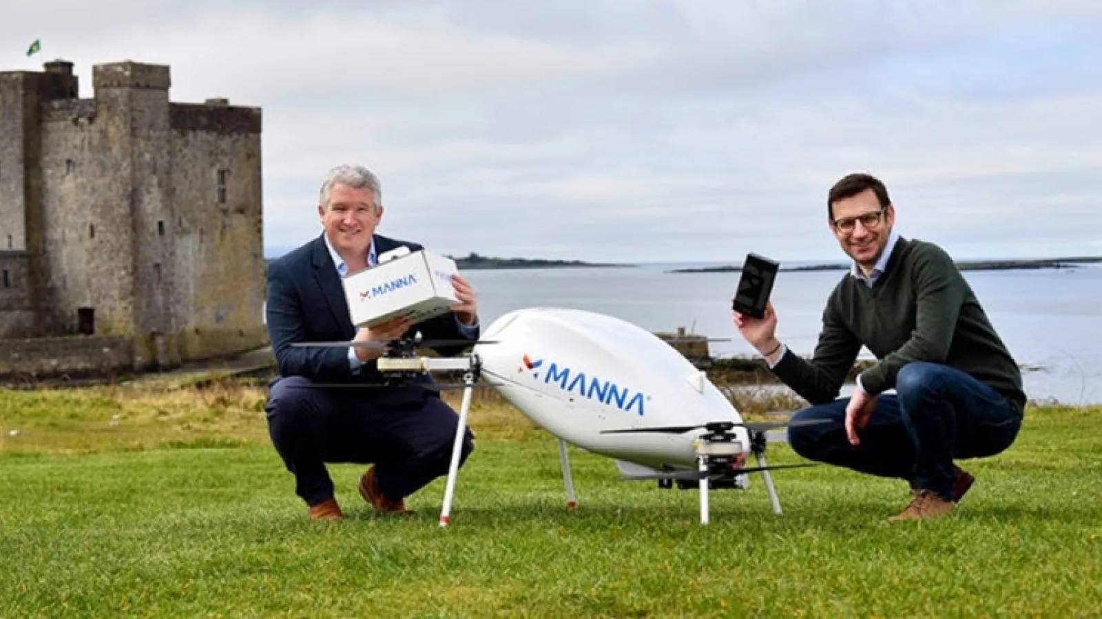 Samsung va livra telefoane folosind drone în Irlanda, dar şi alte produse, inclusiv tablete şi ceasuri