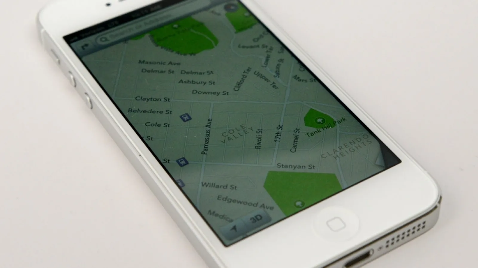 Prototipul de iPhone 6 are procesor quad core, ecran de 4.8 inch (Zvon)