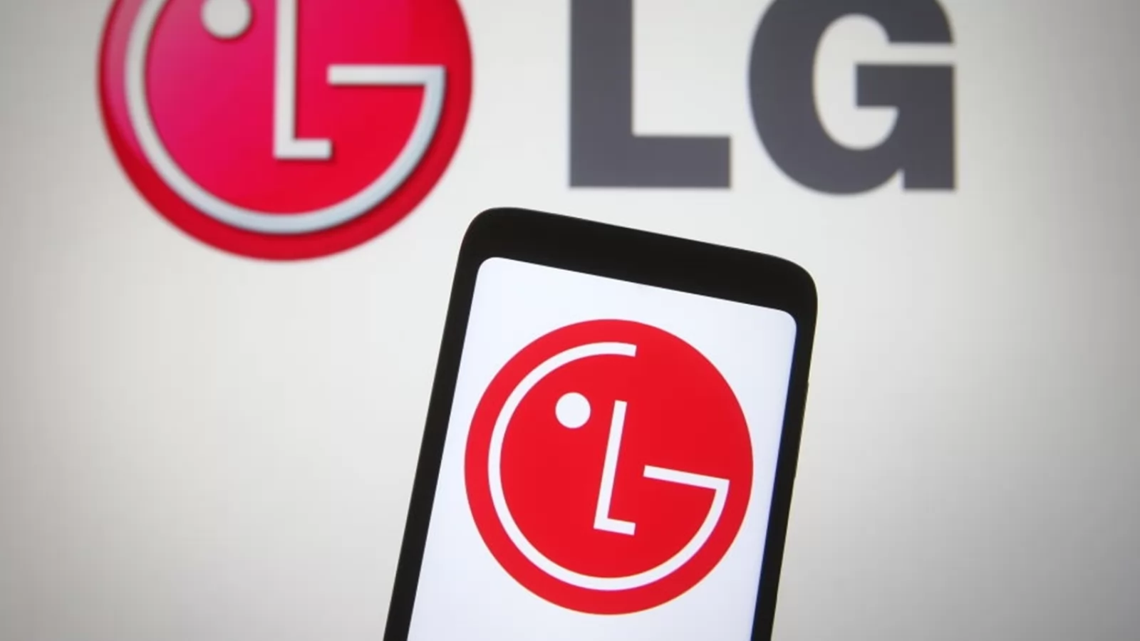 LG Mobile a anunțat oficial că va renunța la afacerea sa cu telefoane; Ce se întâmplă cu smartphone-urile lansate recent?