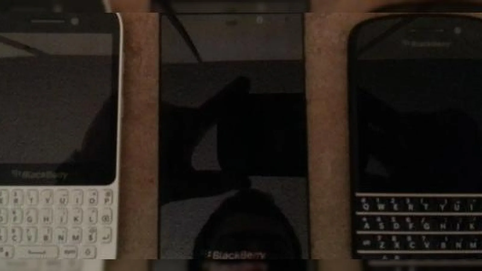 Telefoane BlackBerry de nouă generație expuse În fotografii: BlackBerry 10 Seria N/ X10