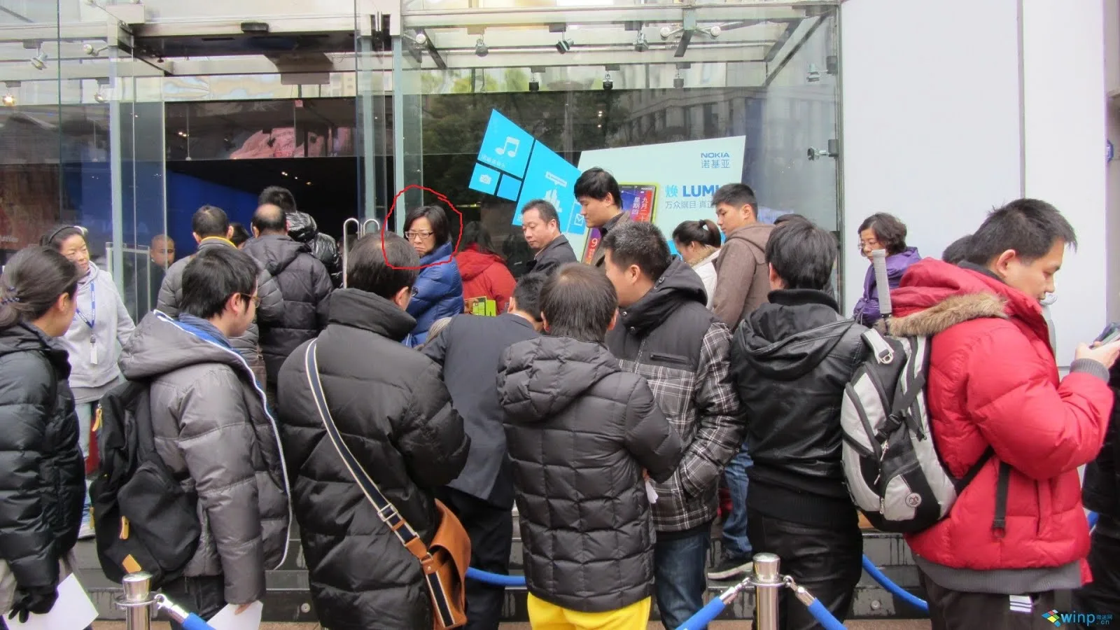 Noi stocuri de Nokia Lumia 920 generează cozi uriașe În China