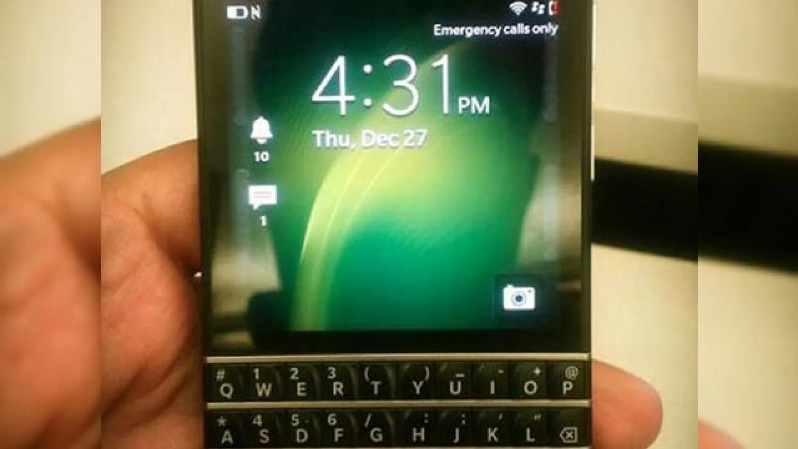 Noi imagini cu BlackBerry X10 Își fac apariția: o tastatură fizică promițătoare!