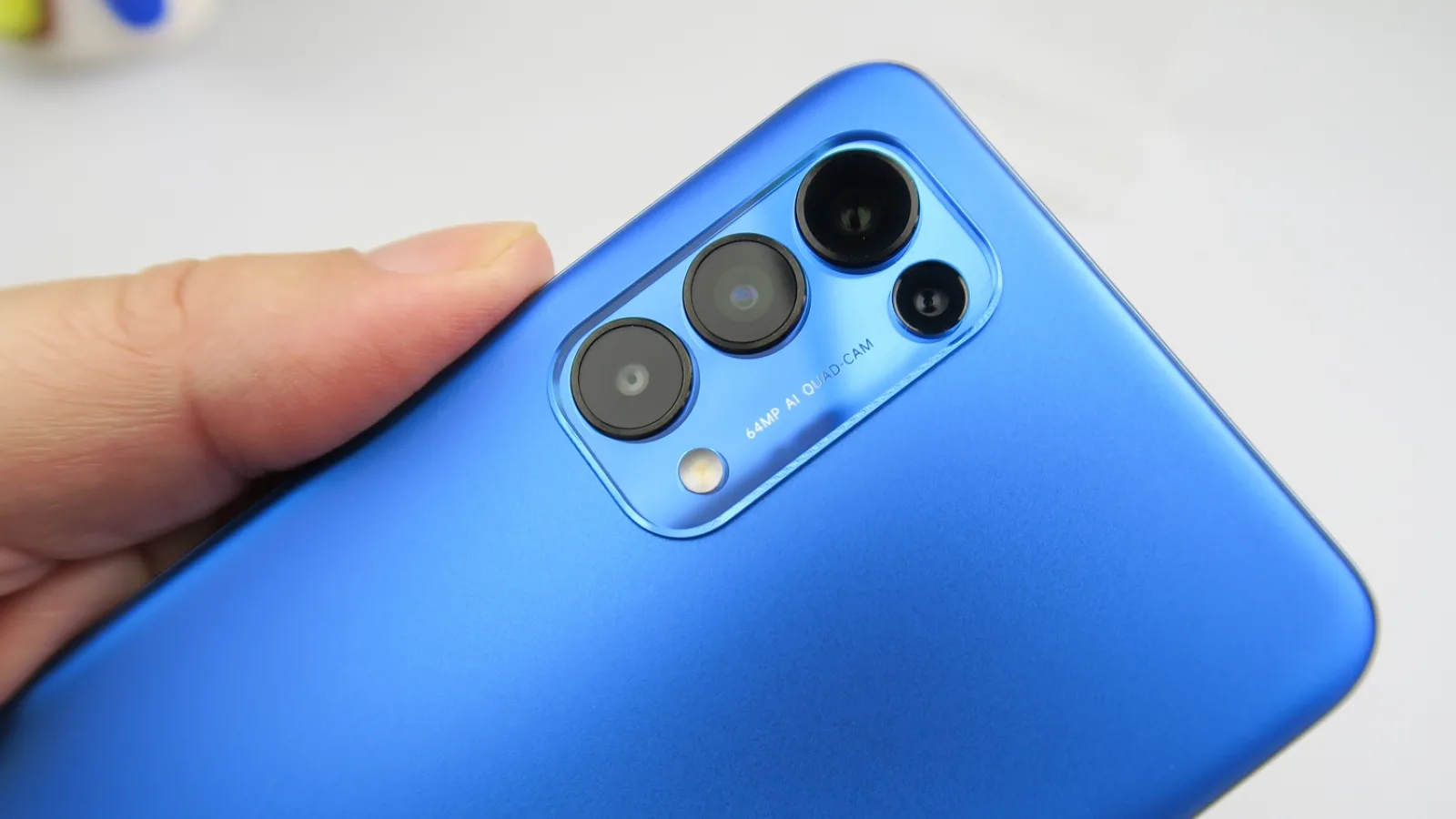 Oppo Reno5 5G aduce o cameră cu AI performant, stabilizare şi captură nocturnă avansată