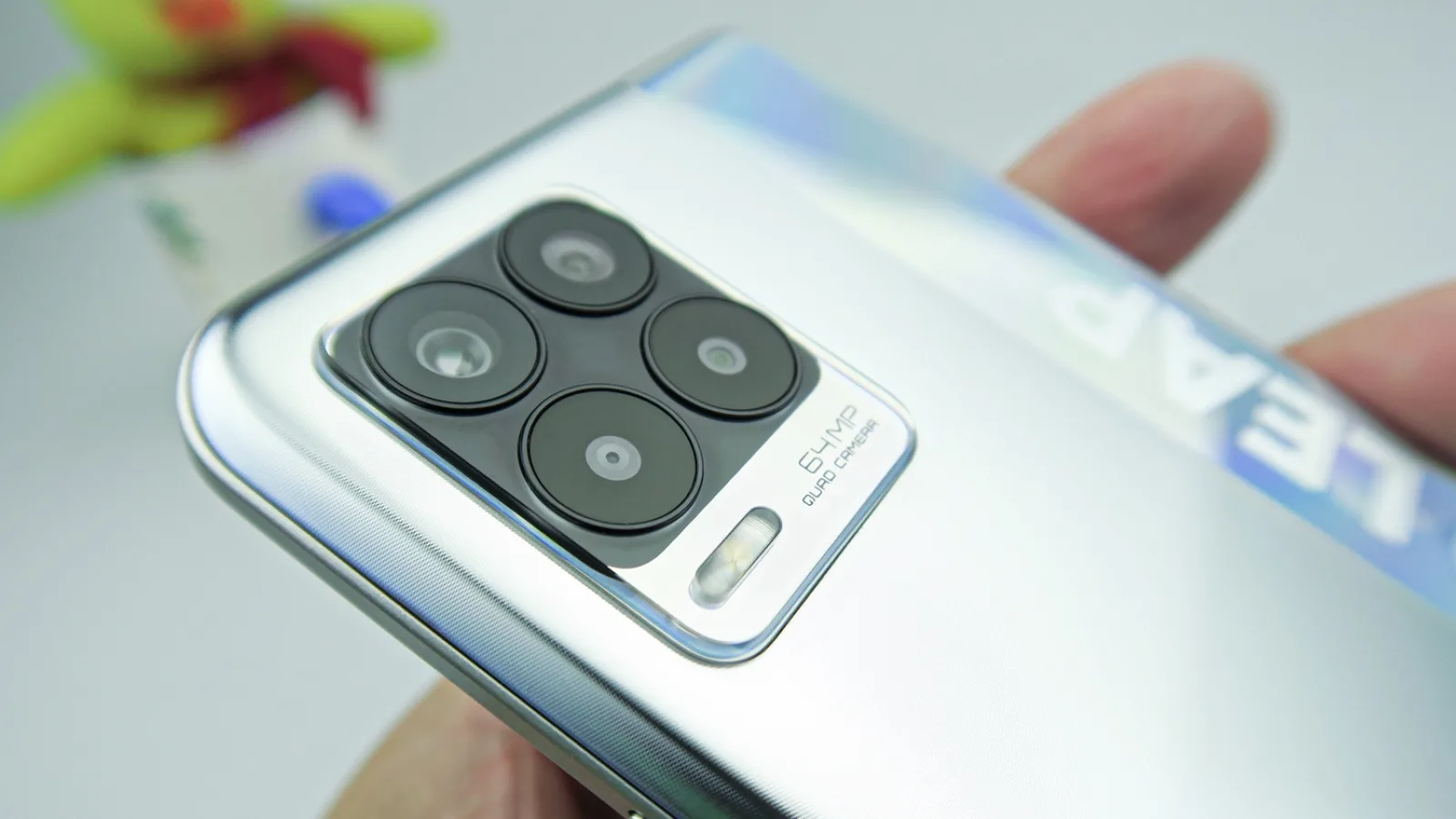 Realme 8: Camera îşi face bine treaba în mediu înstelat, closeup-uri şi instanțe primăvăratice