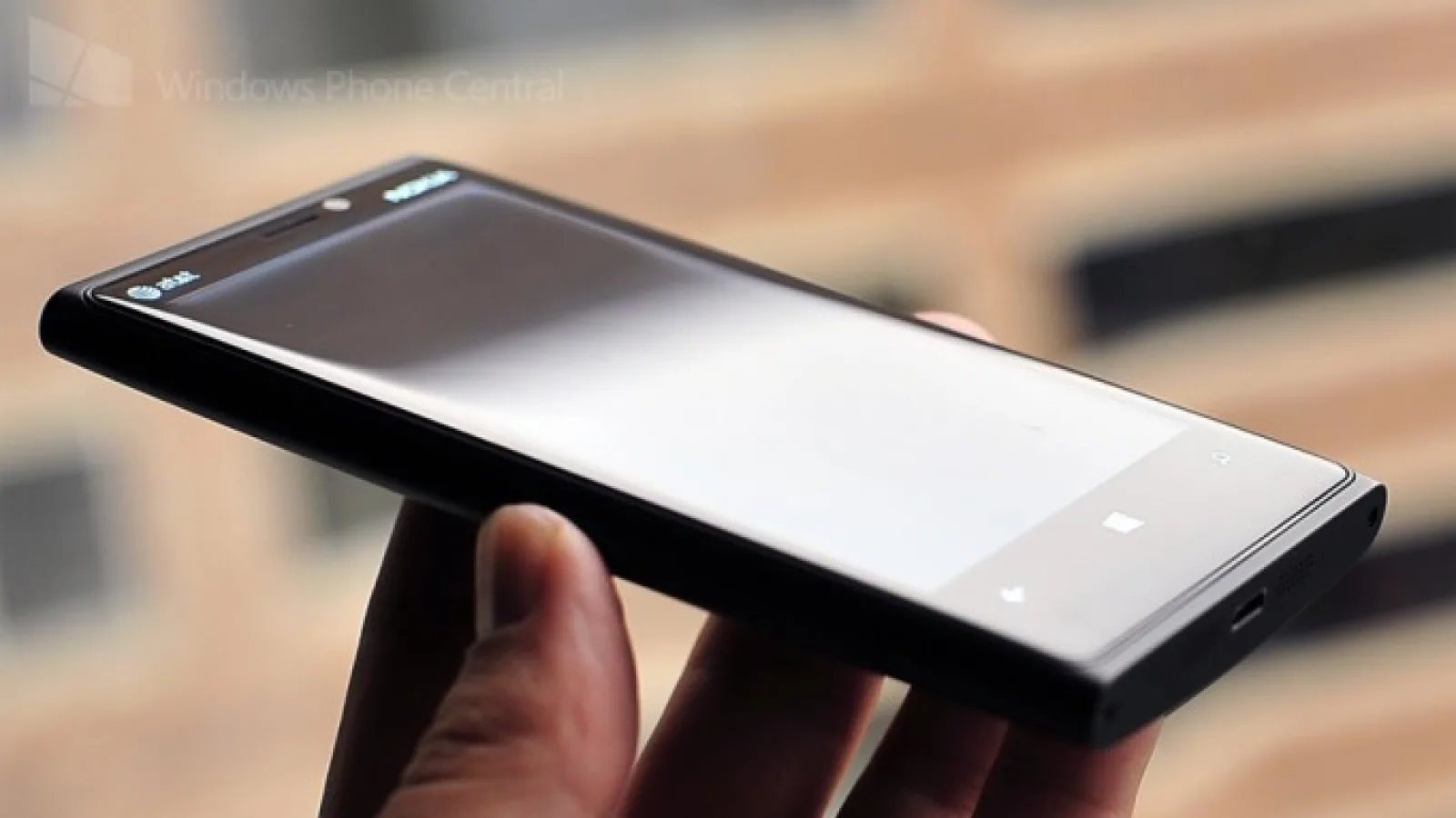 Nokia Lumia 920 epuizat În stoc În Olanda după doar o zi!