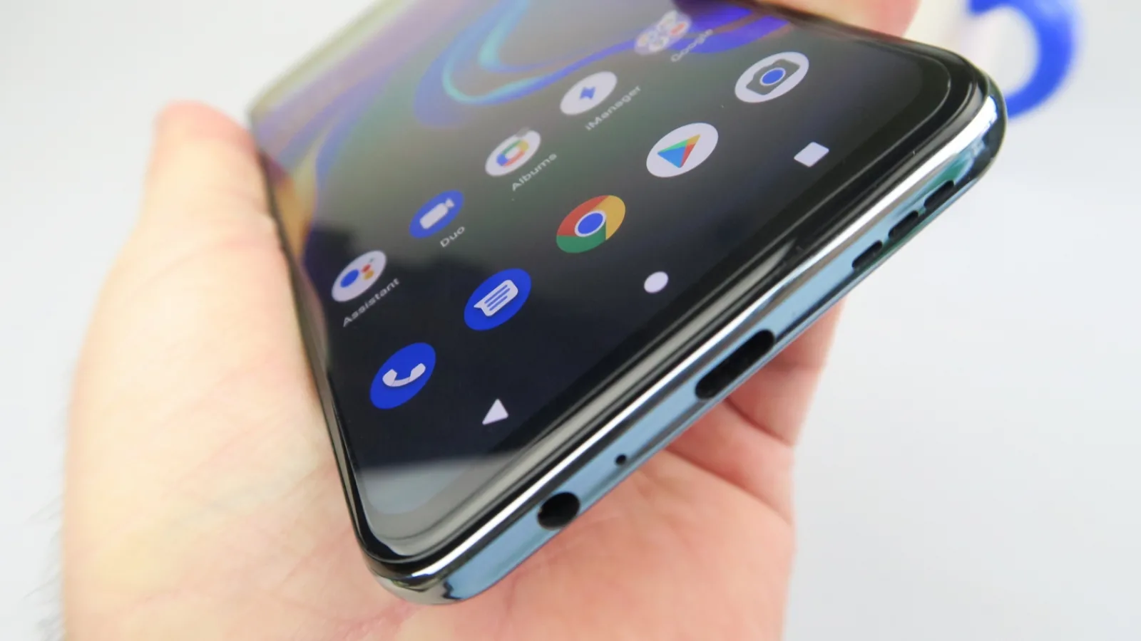 Vivo Y70: Acustica bună pe voci, mai puţin pe bas