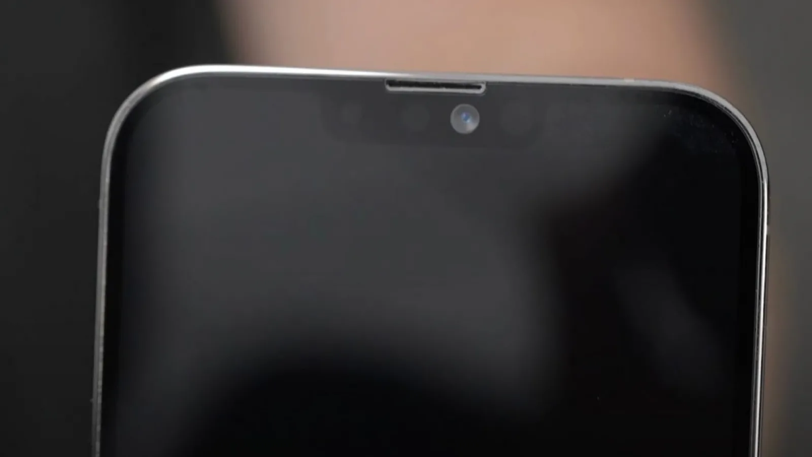 iPhone 13 Pro Max primeşte un hands on de la Unbox Therapy în versiunea machetă/dummy (Video)