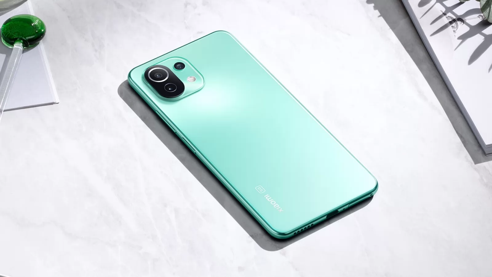 Preț și disponibilitate Xiaomi Mi 11 Lite 5G în România (+ Mi Band 5 cadou)
