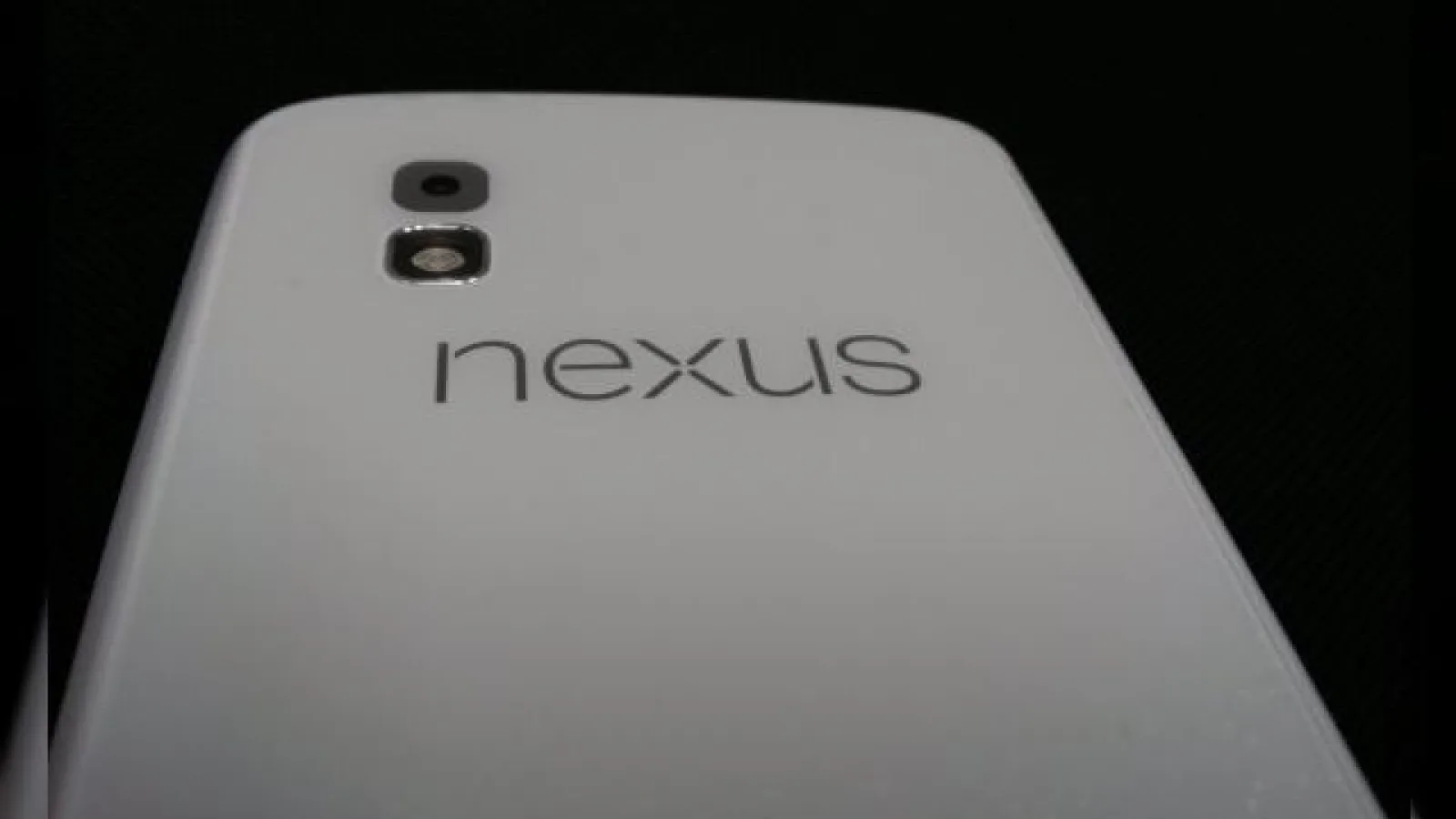 Google Nexus 4 Își face apariția pe alb Într-o nouă imagine