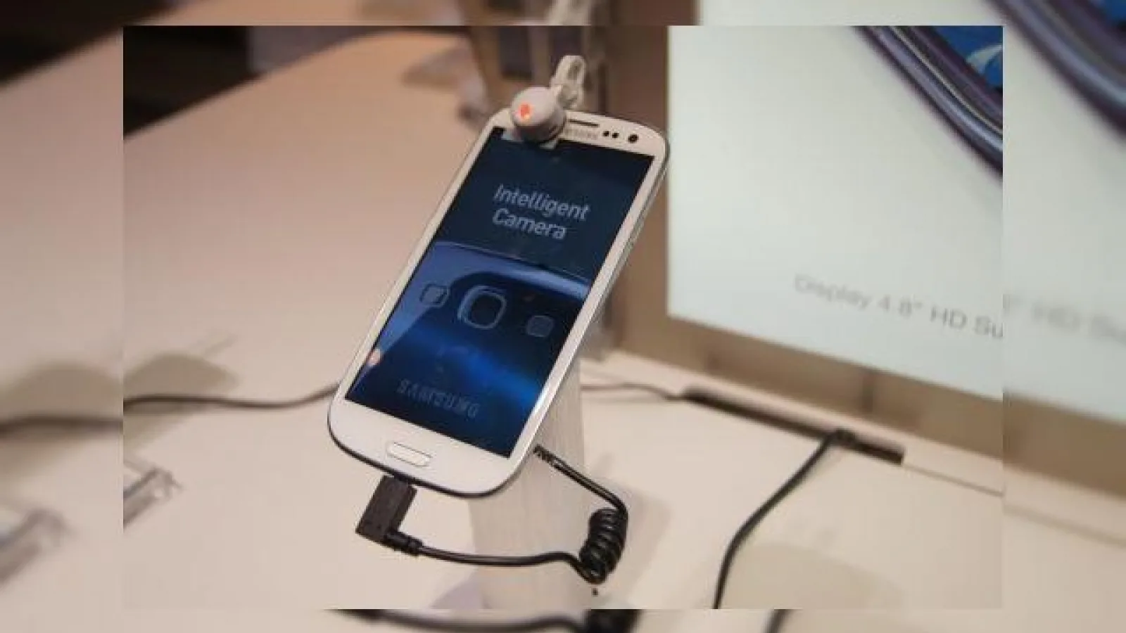 Localytics: Samsung are 8 din top 10 cele mai utilizate device-uri cu Android