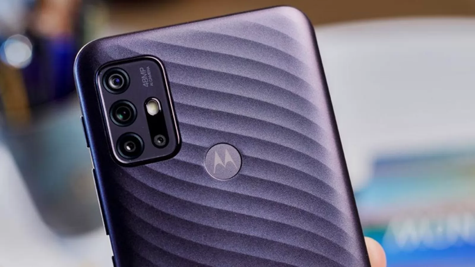Motorola Moto G10 este disponibil în România, la un preţ atractiv; Vine cu baterie mare, cameră quad
