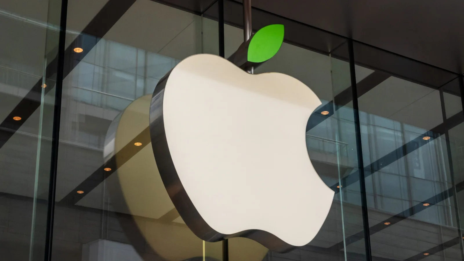 Mobicast #351: Dezbatere "De ce cumpărăm Apple?", lansare iPad Pro Mini LED, AirTag, noi concursuri, am văzut filmul Mortal Kombat