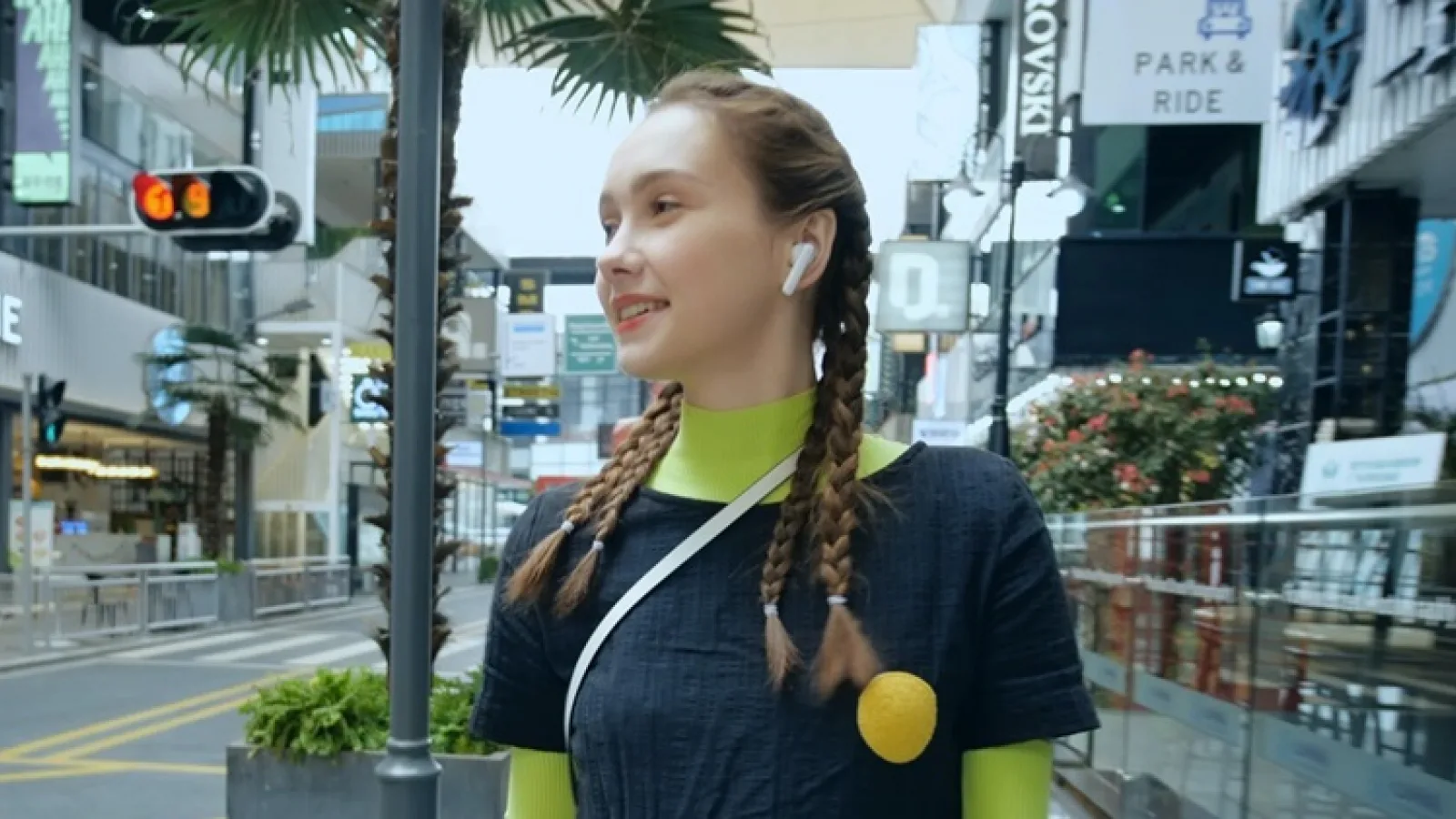 Huawei prezintă profilul ascultătorului la căşti wireless din România, oferă reduceri la purtabile în acest weekend