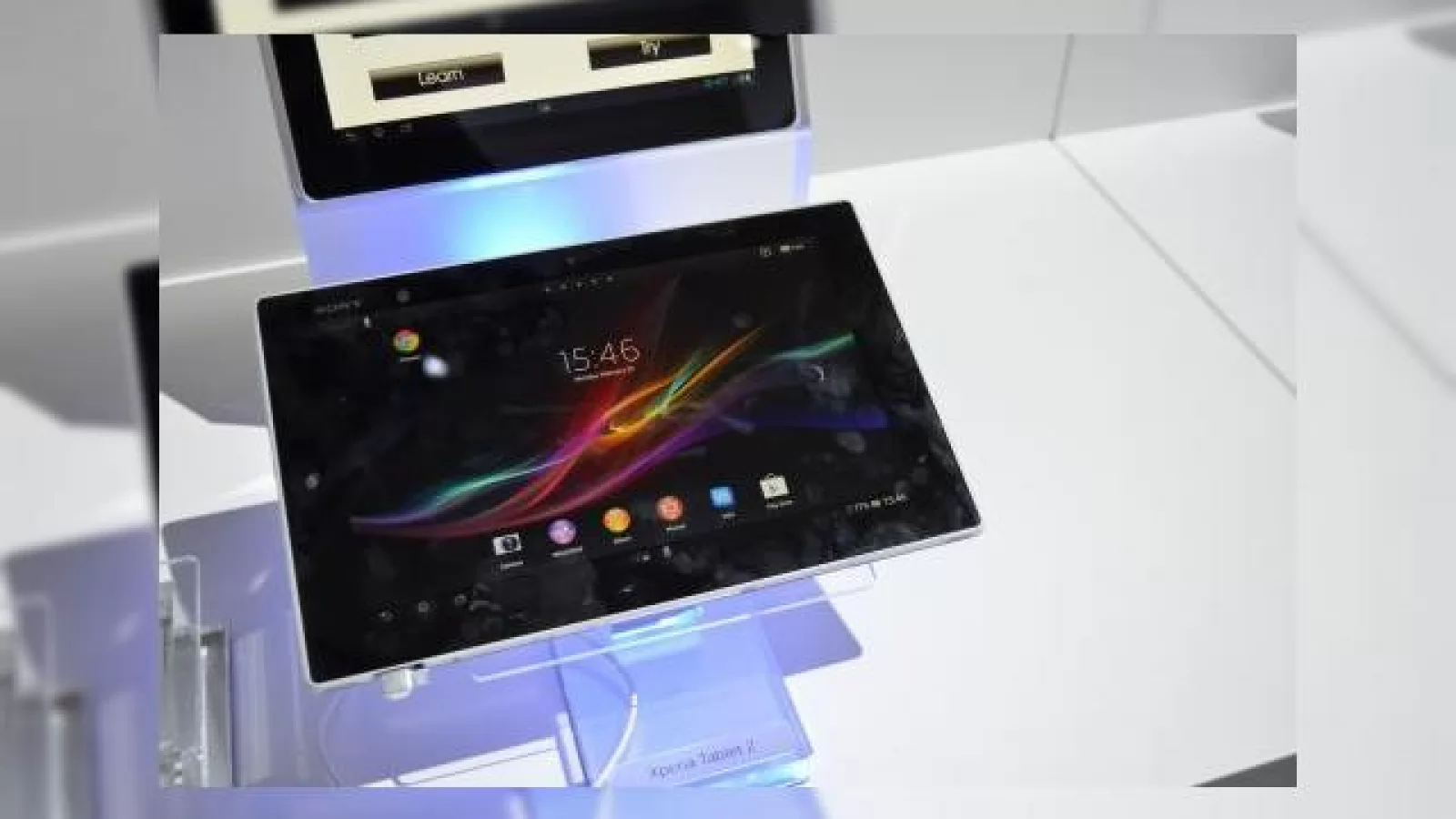 MWC 2013: Experienta hands on cu tableta Sony Xperia Tableta Z, cea mai subțire tableta din lume (Video)