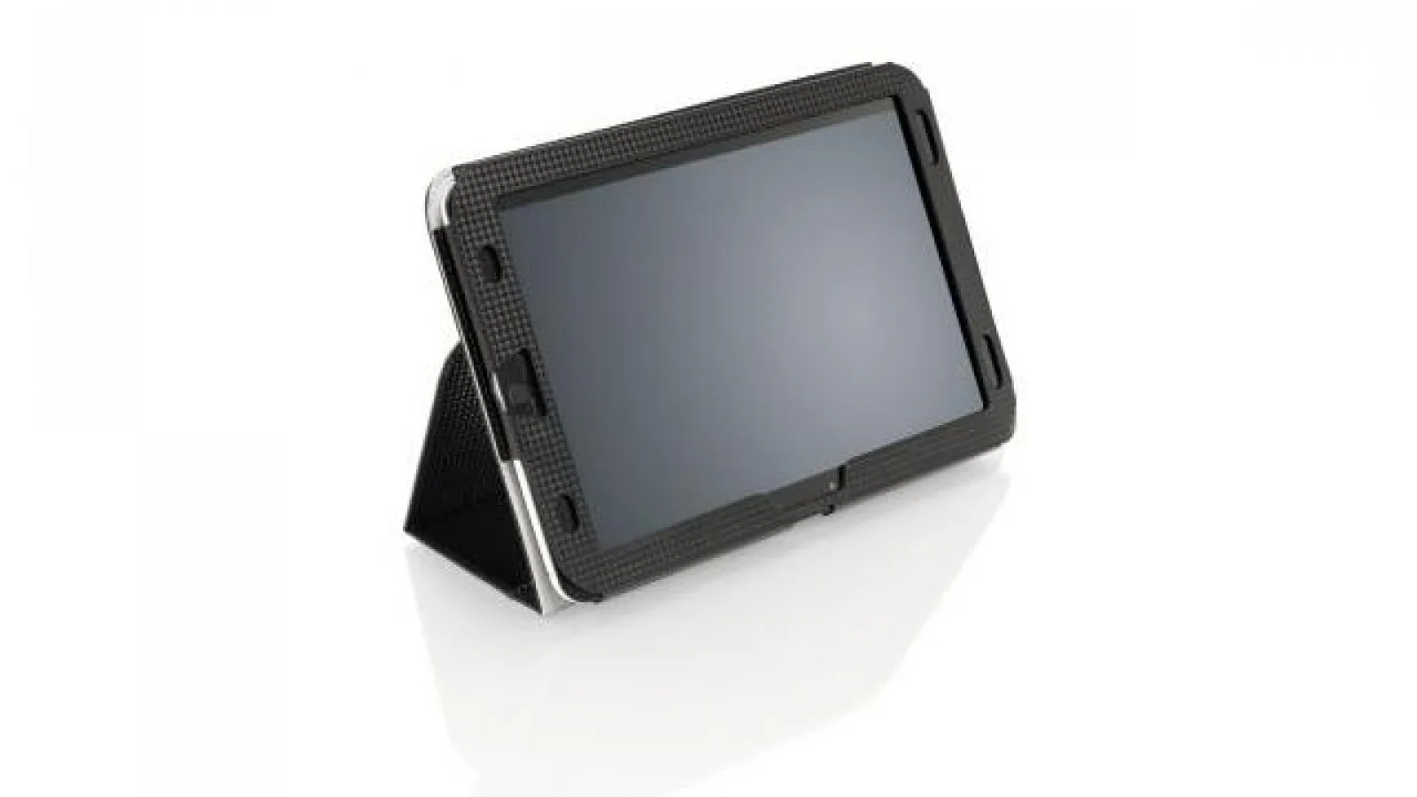 MWC 2013: Fujitsu lansează tableta Stylistic M702, rezistentă la șocuri, apă și praf; Tableta de șantier e aici!