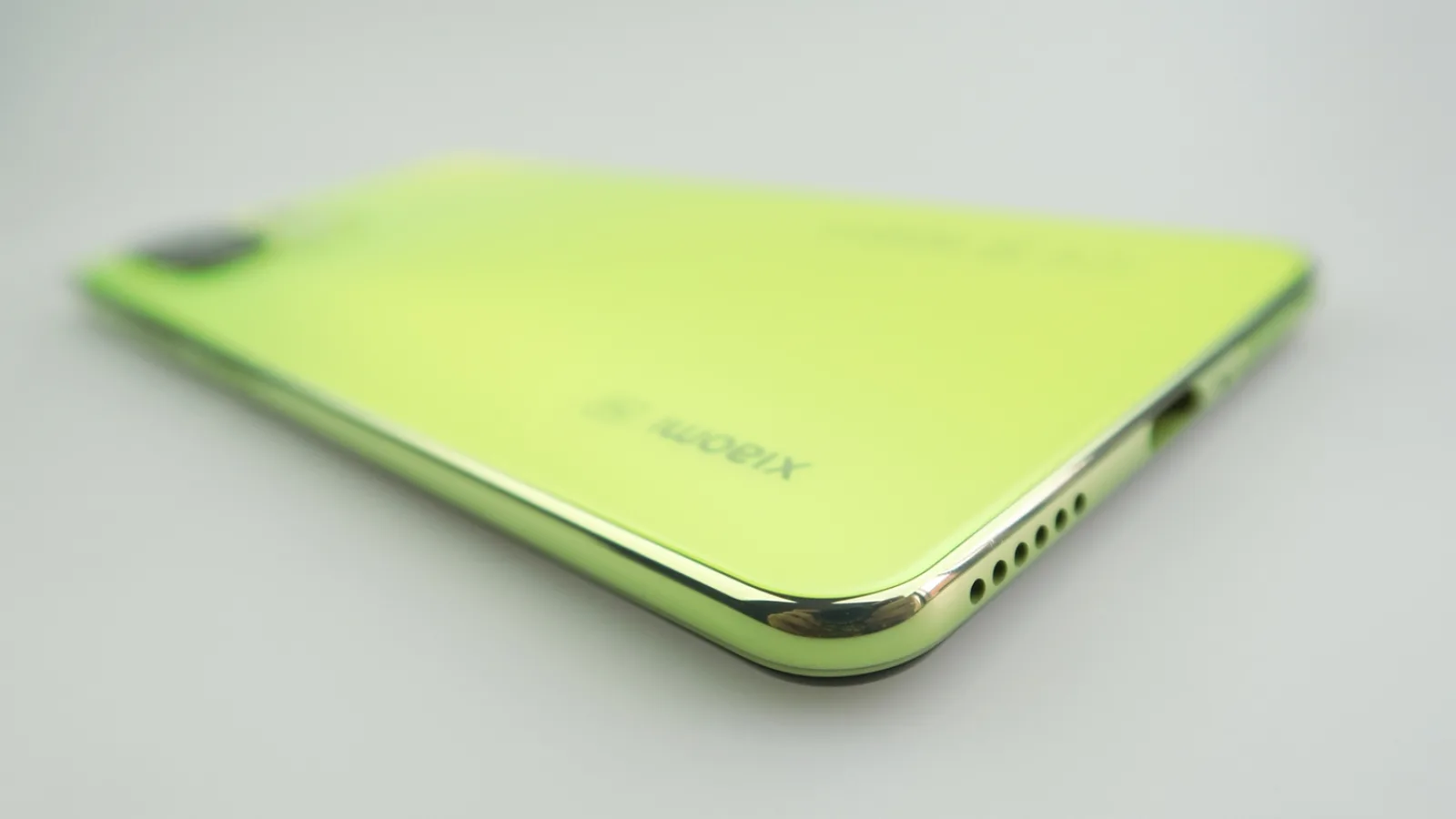 Xiaomi Mi 11 Lite 5G: Acustica stereo, niscai bas, voce plăcută