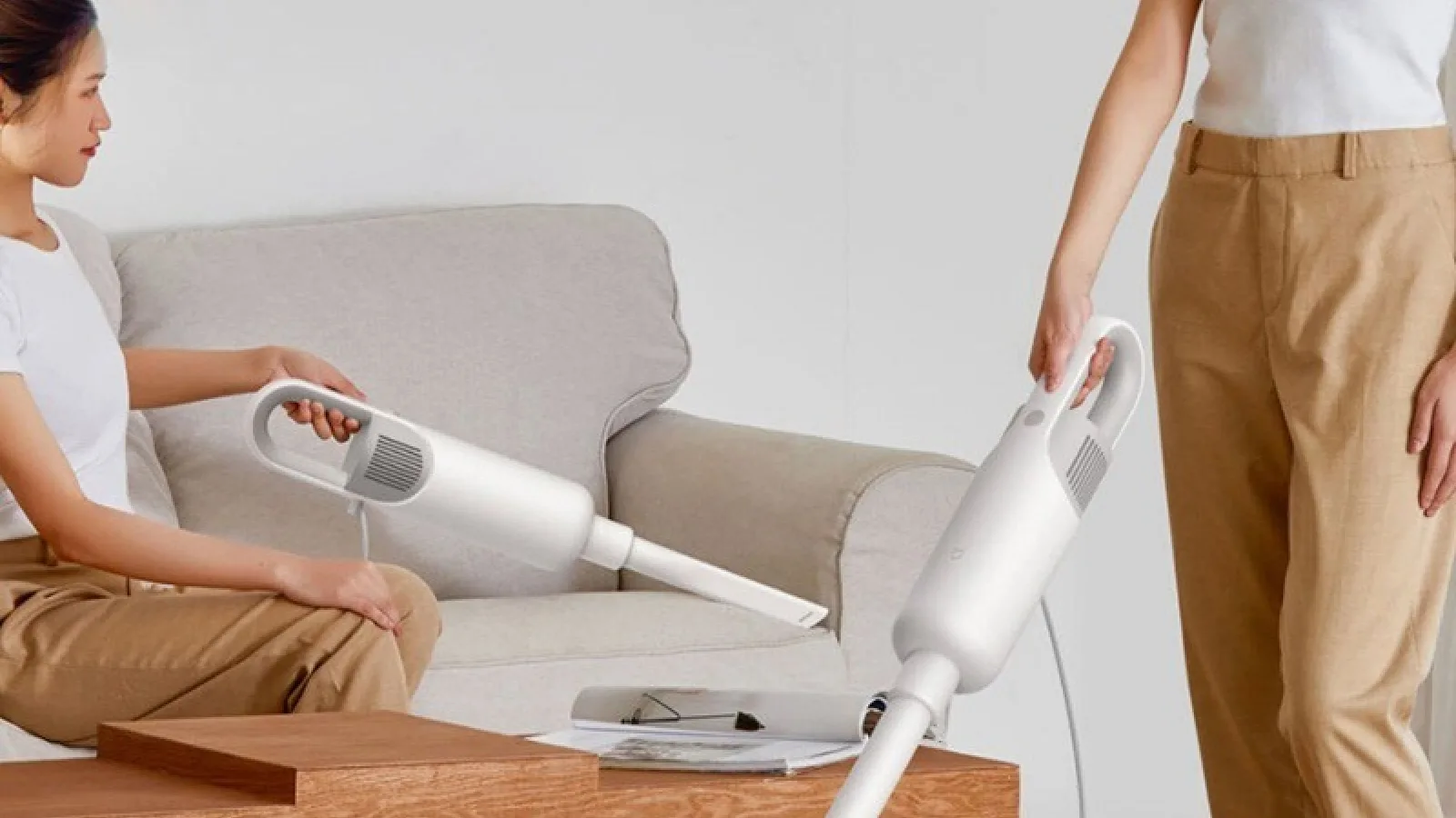 Xiaomi Mijia Vacuum Cleaner este un aspirator vertical pe care îl poți cumpăra acum pentru sub 50 de euro din oferta TomTop (livrare rapidă)