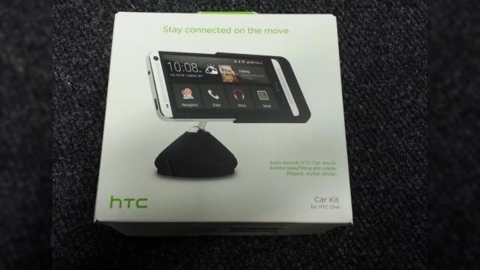 Au Început să apară accesoriile pentru HTC One la retailerii britanici: huse și dockuri