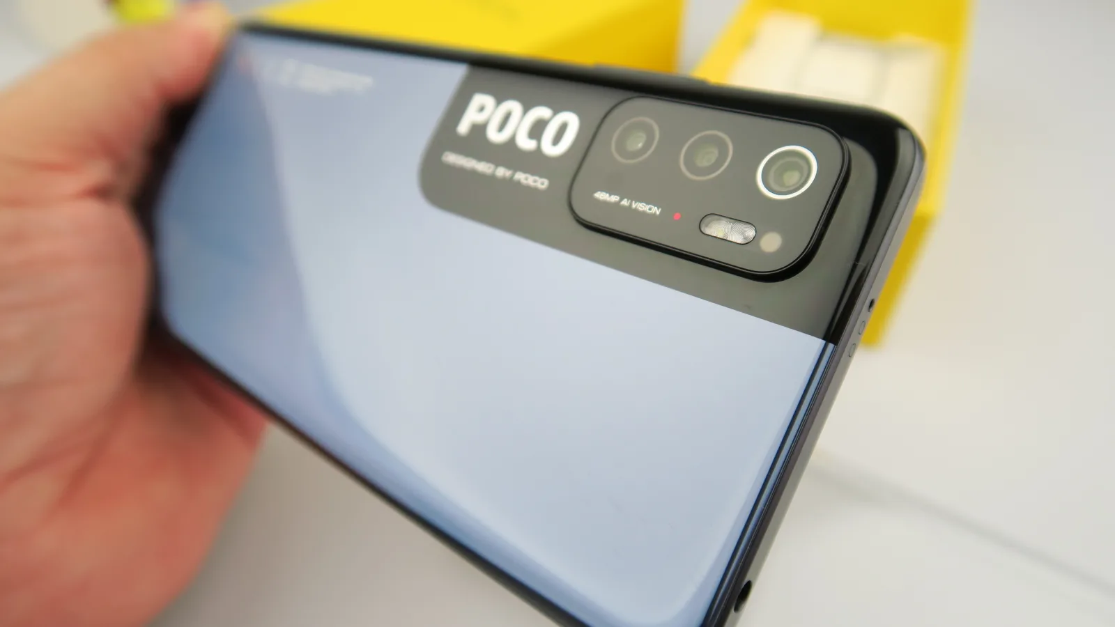 POCO M3 Pro 5G unboxing: telefon de buget 5G cu spate din nou cuceritor, baterie mare