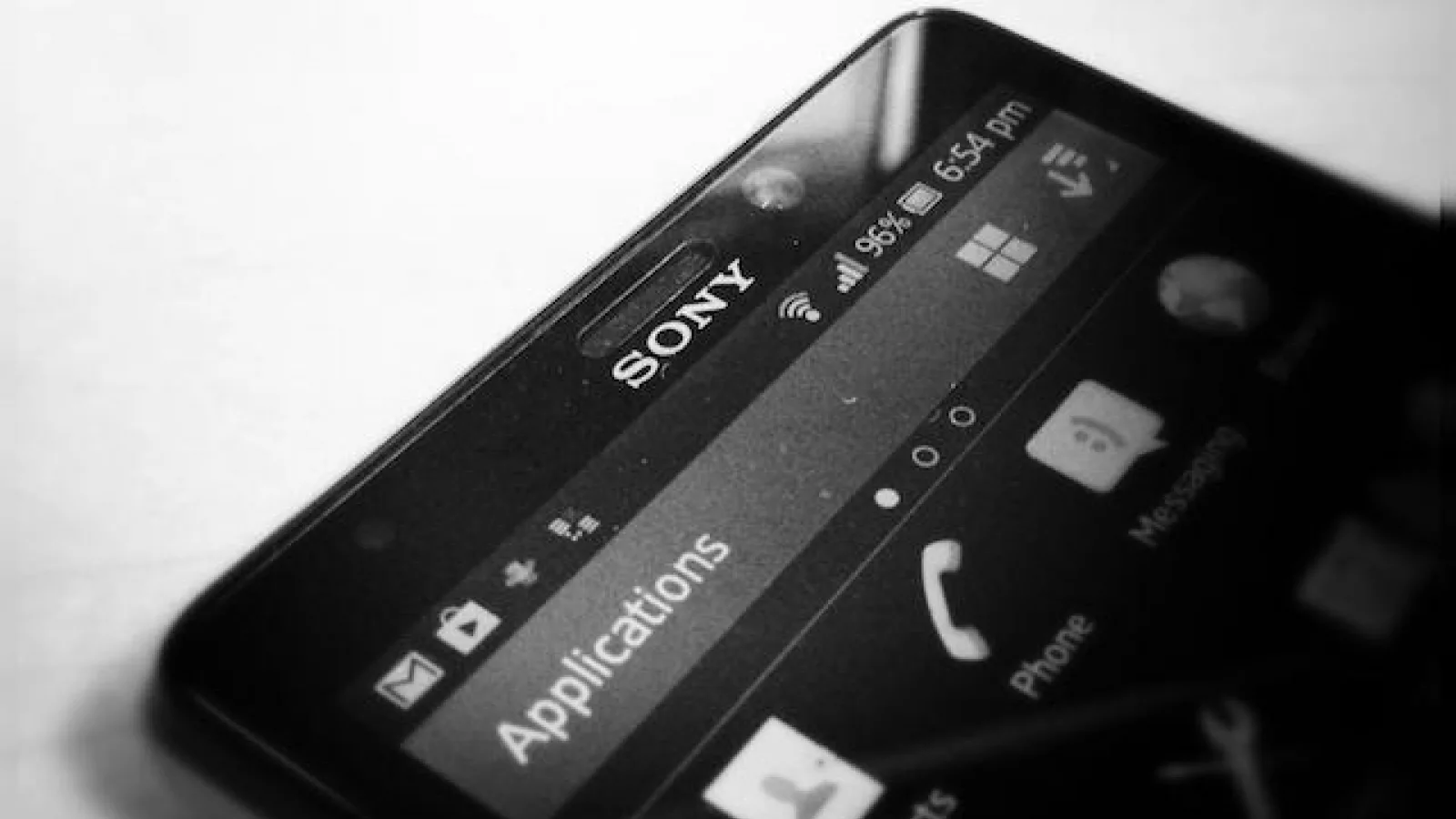 Sony Xperia A (SO-04E) "Dogo" și Xperia UL "Gaga" gata de lansare În Japonia la vară