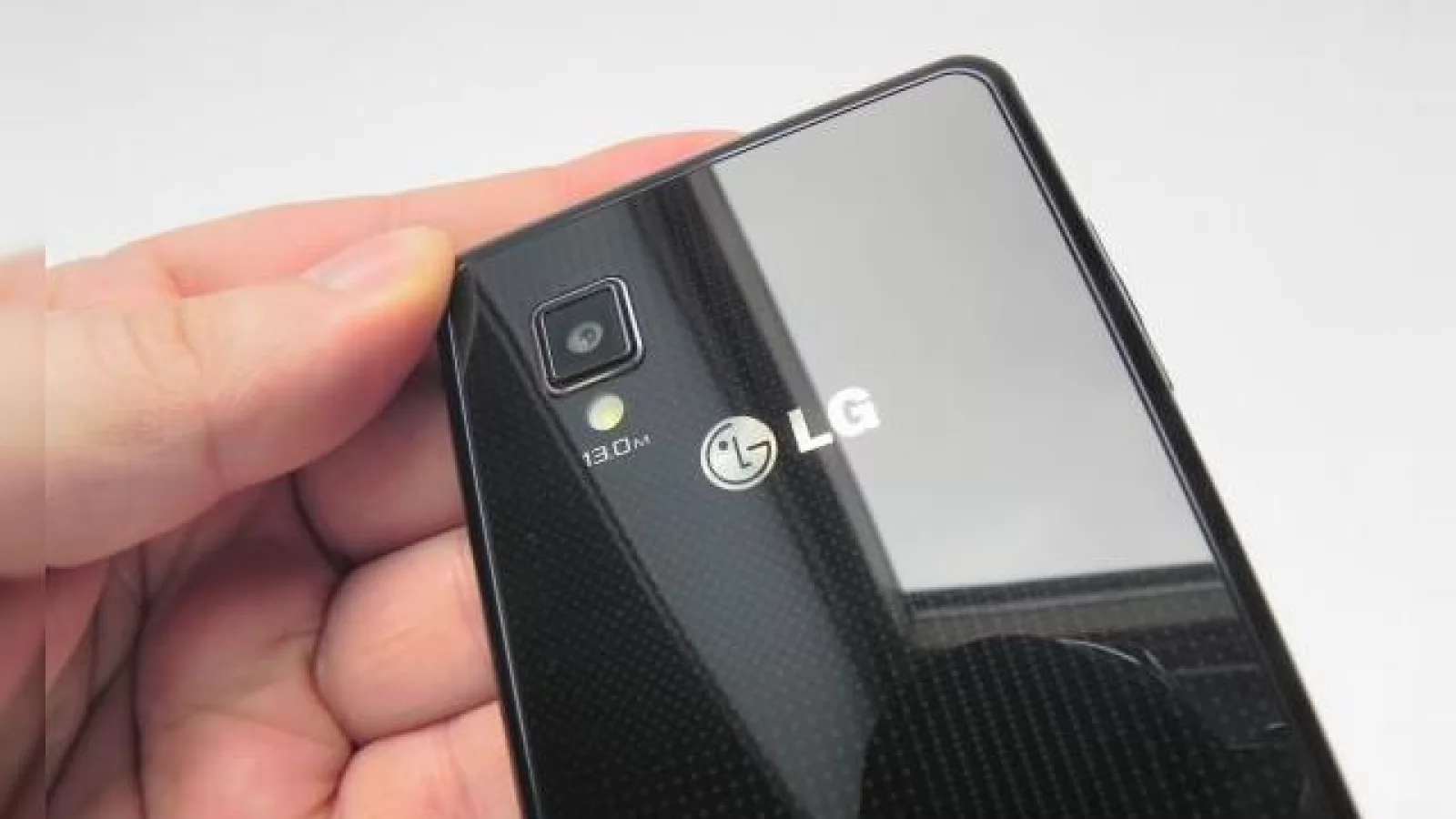 LG Optimus G2 ajunge pe web sub formă de benchmark, domină rivalii cu un procesor Snadpragon 800
