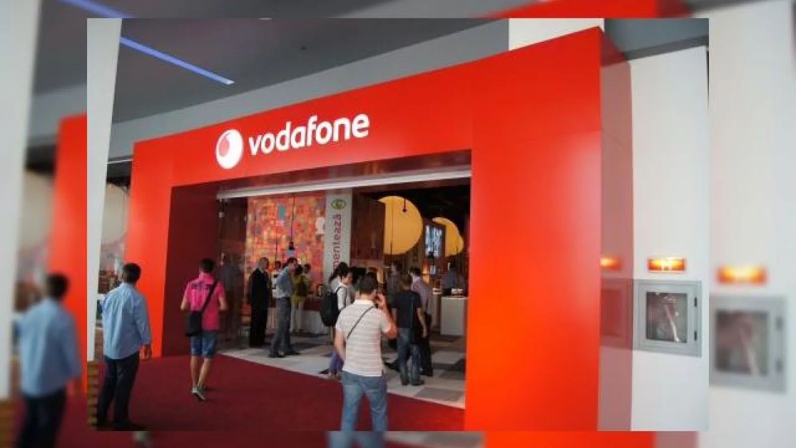 Reacțiile stârnite de noile abonamente RED de la Vodafone În social media și câteva idei legate de piața locală