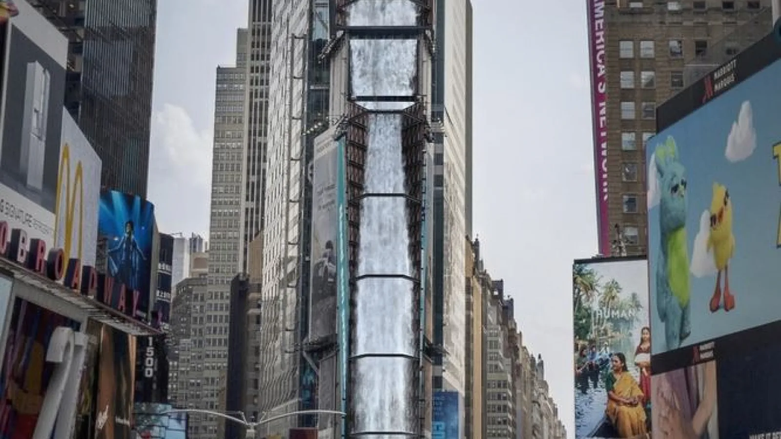 Samsung aduce natura în mijlocul New York-ului prin panourile sale Smart LED instalate în Times Square