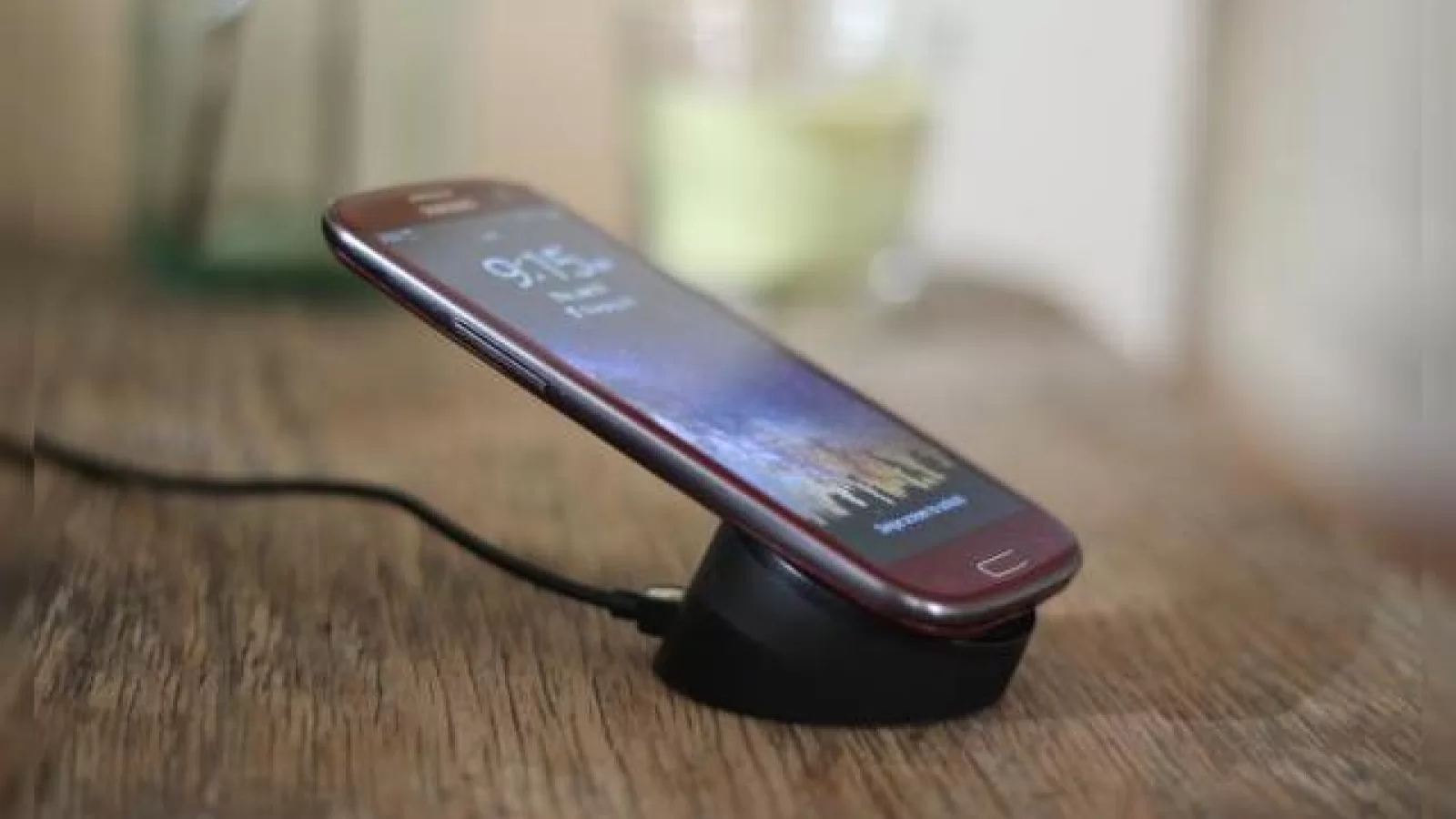 Samsung, LG și HTC vor lansa terminale cu Încărcare wireless În 2014