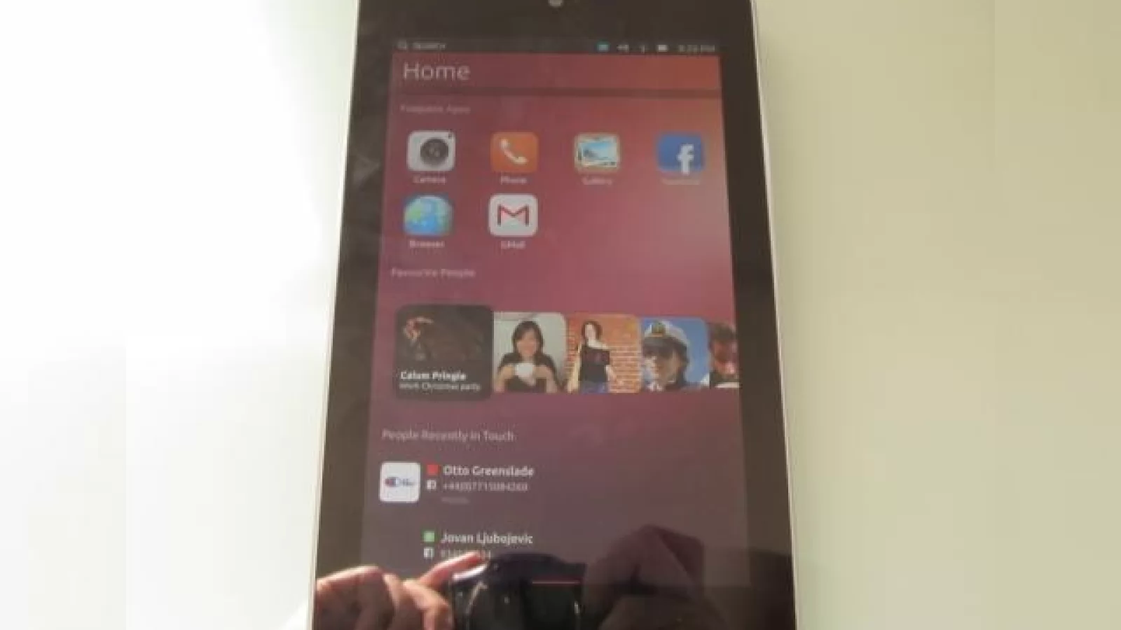 Ubuntu Touch, acum Într-o nouă versiune, bazată pe Ubuntu 13.04; Iată noutățile! (Video)