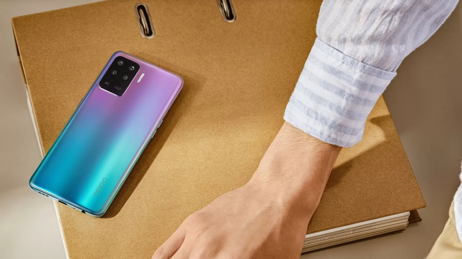 Cât sunt dispuşi românii să cheltuie pe un telefon în perioada următoare (Studiu Oppo)