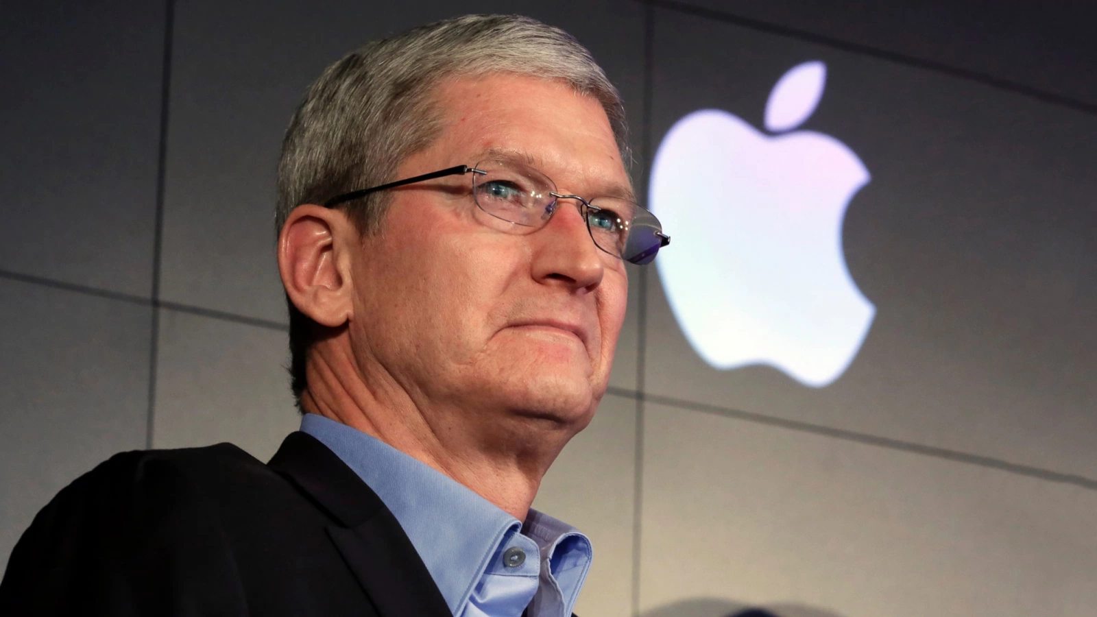 Tim Cook la bilanţ după 10 ani în poziţia de CEO Apple: o mână de fier, o minte lucidă, axată pe profit (Editorial)