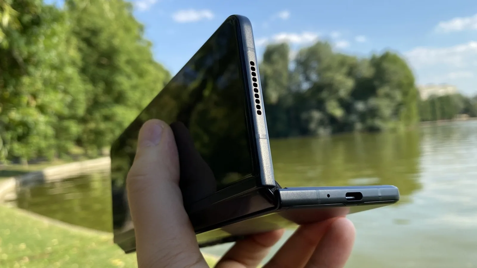 Samsung Galaxy Z Fold 3 5G: Conectivitate UWB, 5G, Wi-Fi 6E, adecvat pentru 2021