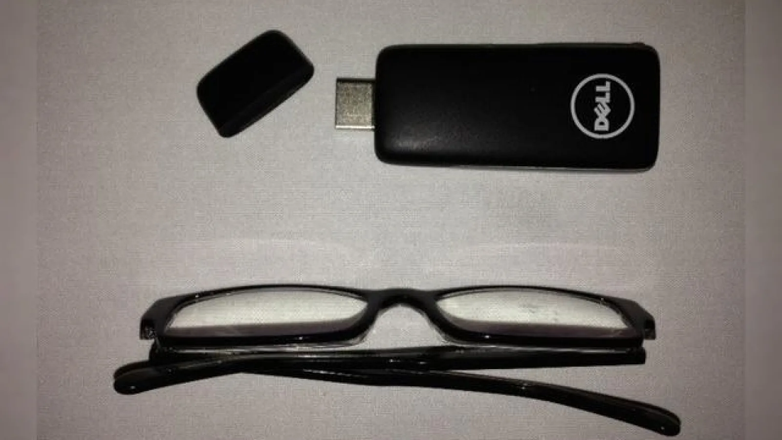 PC În formă de stick USB: Dell Project Ophelia vine În iulie, la preț de 100 de dolari