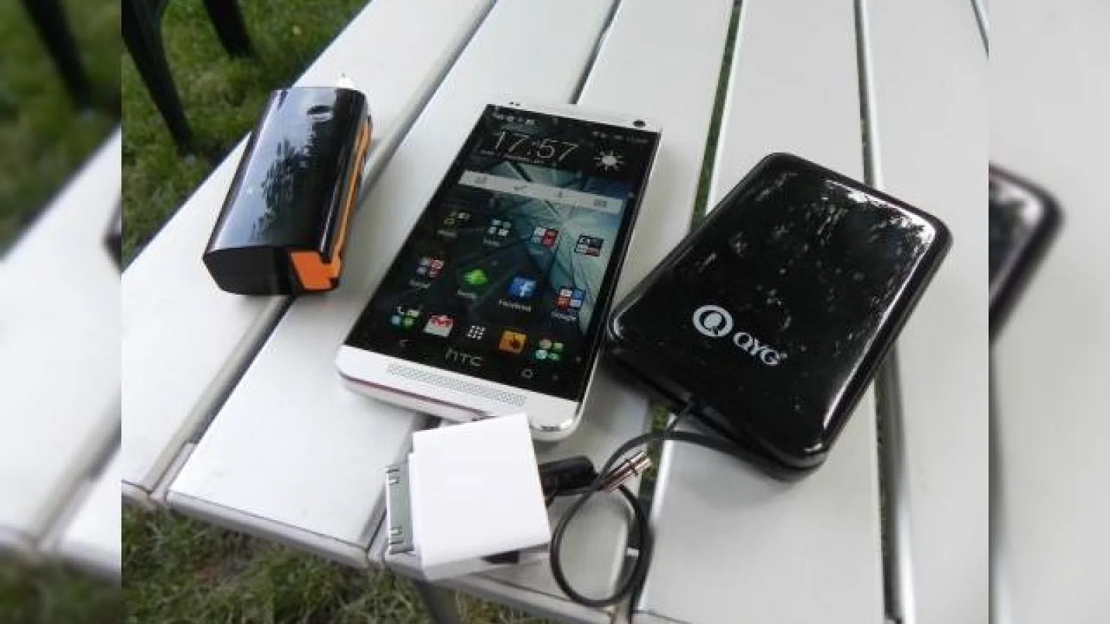 Review baterii externe telefoane/tablete: Colia Power QYG 6000 și Kiwi Bird A2500 (Video)