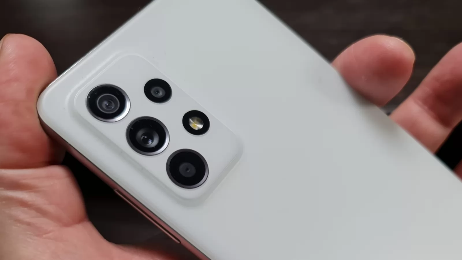 Samsung Galaxy A52 5G: Cameră de Galaxy A51 cu upgrade de stabilizare, captură nocturnă, selfie