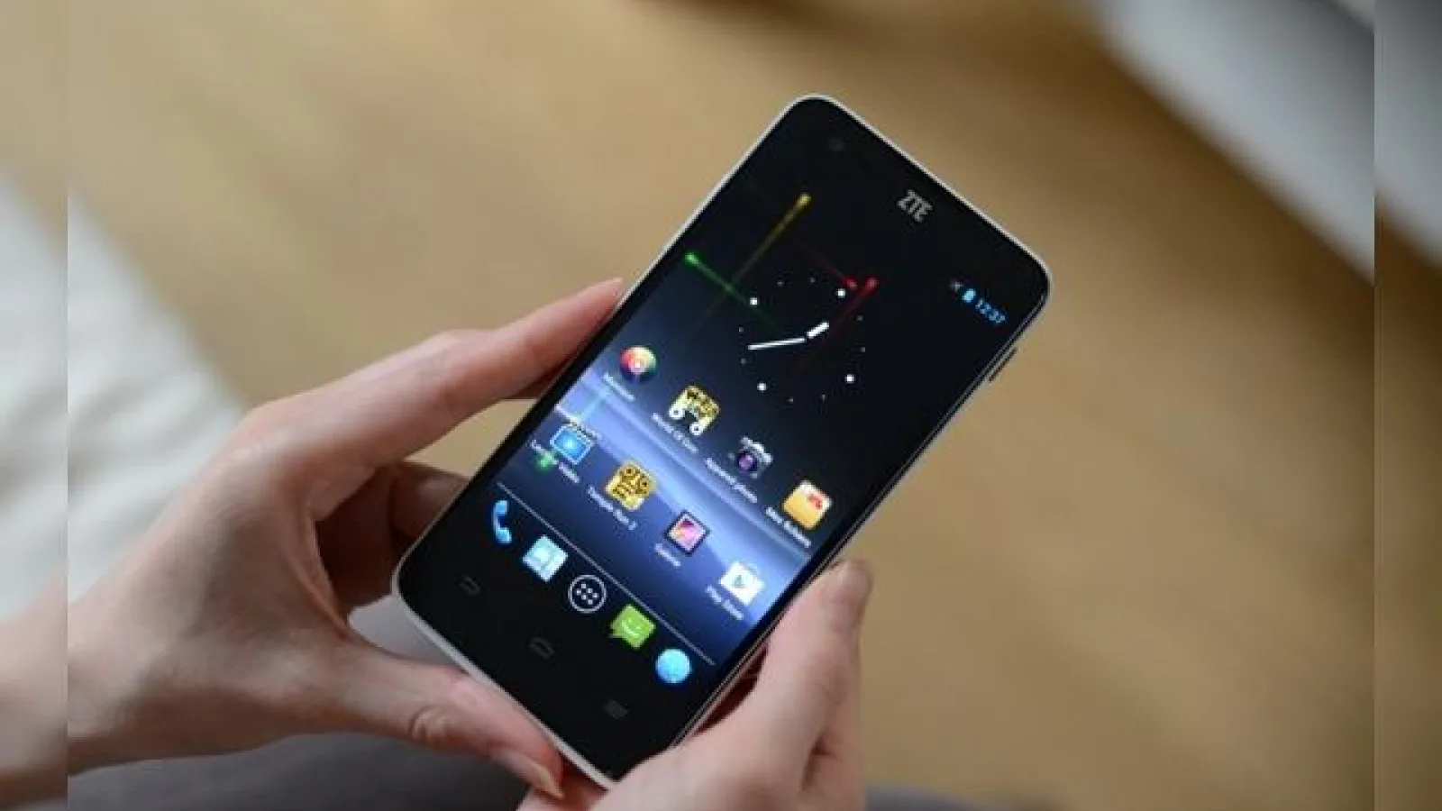 ZTE Grand S Flex și Blade G, două noi telefoane de la producătorul chinez; Iată dotările lor!