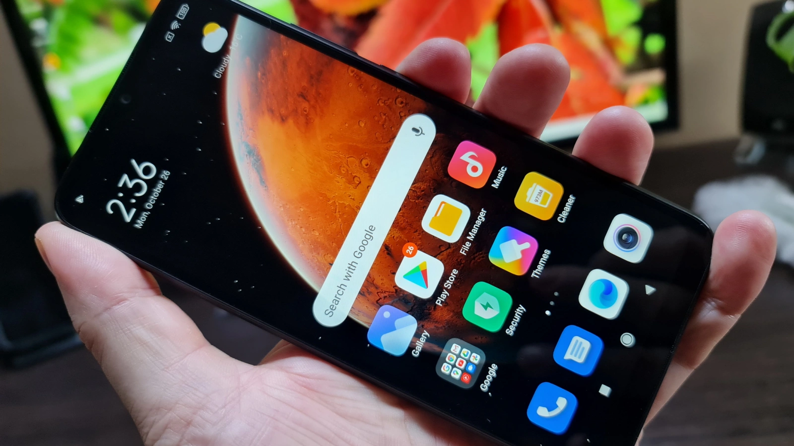 Redmi 9C NFC: Design din plastic aderent, imitaţie de fibră de carbon