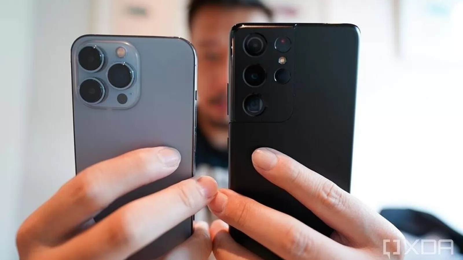 iPhone 13 Pro versus Samsung Galaxy S21 Ultra într-un super test de autonomie; Cine câştigă? (Video)