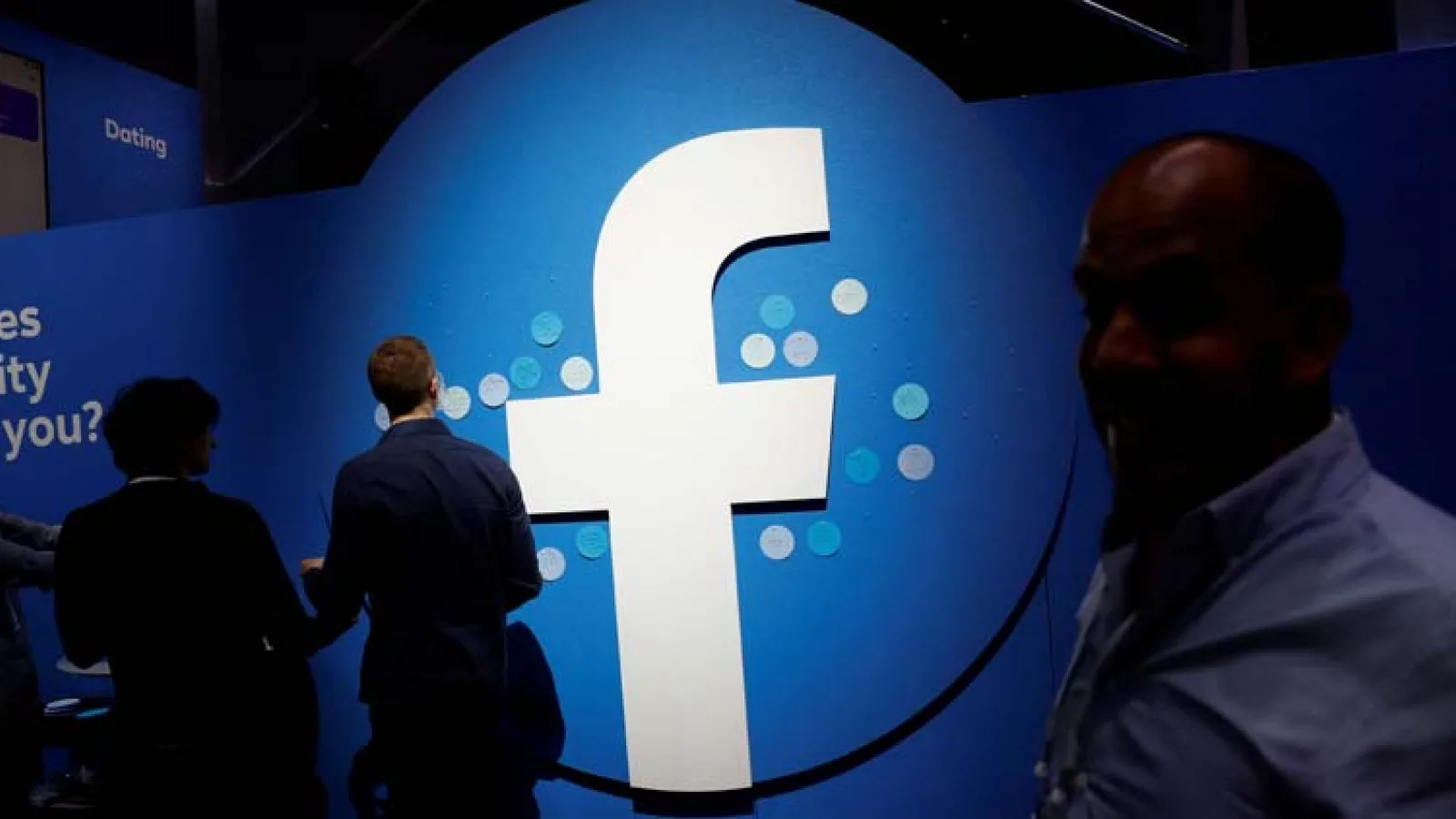 Facebook, WhatsApp, Instagram şi Messenger au picat la nivel global