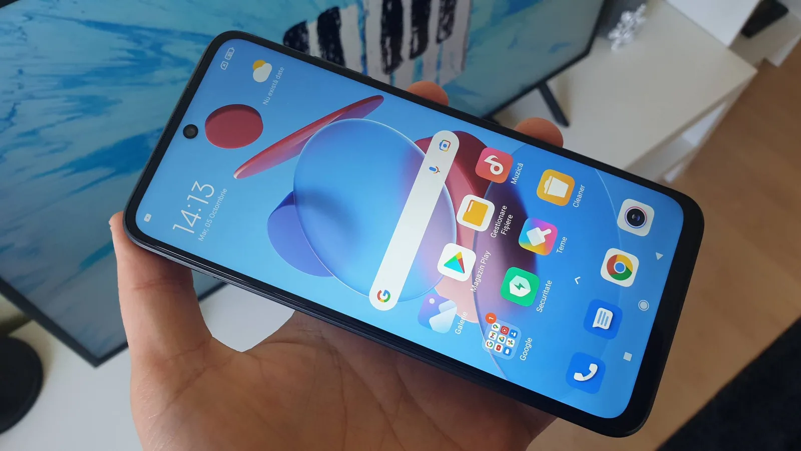 Redmi 10: Display LCD cu diagonală mare, FHD+ și cu 90Hz
