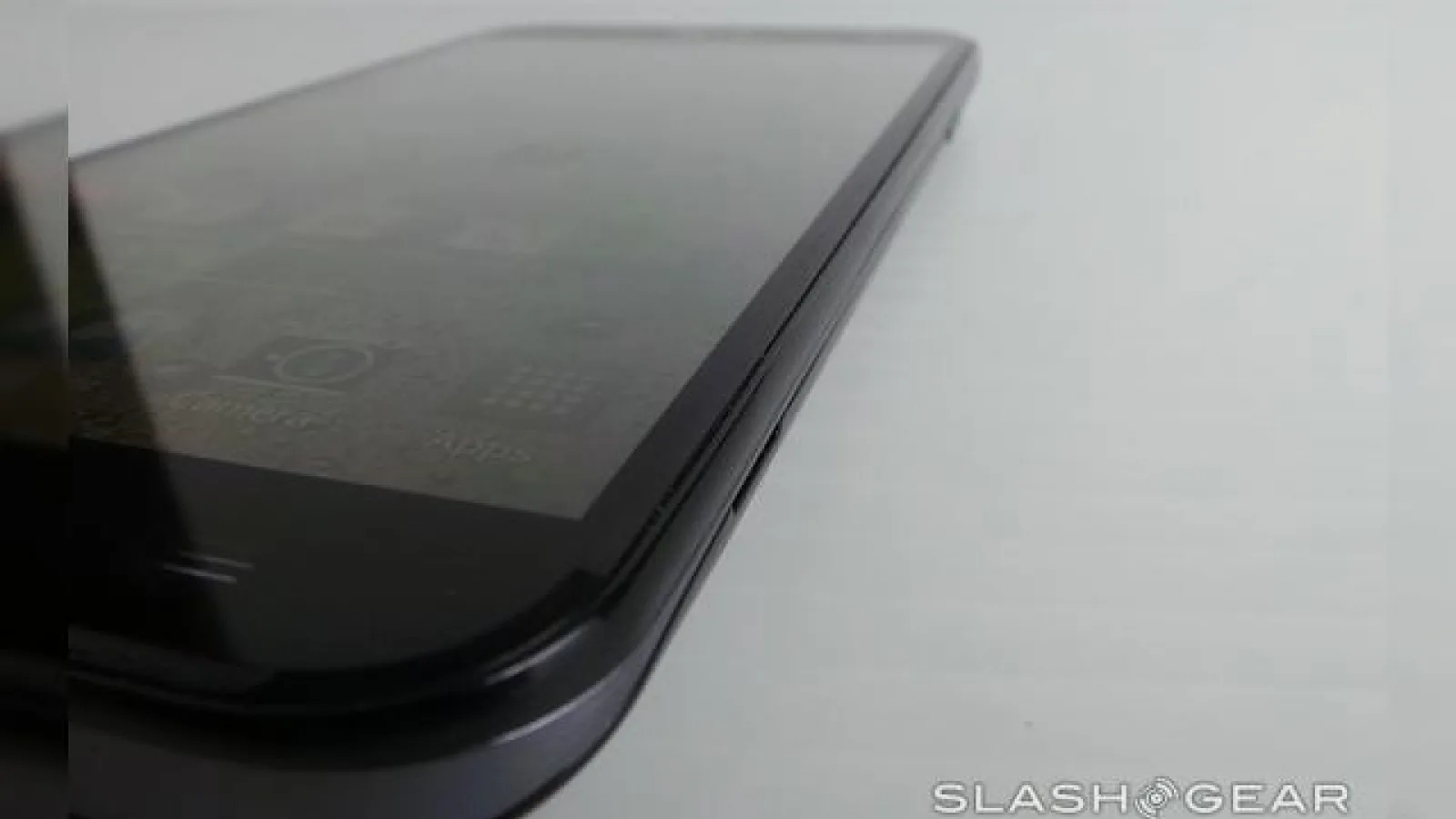 LG Optimus L9 II ajunge pe web din nou În imagini, vine cu ecran mare, specificații modeste