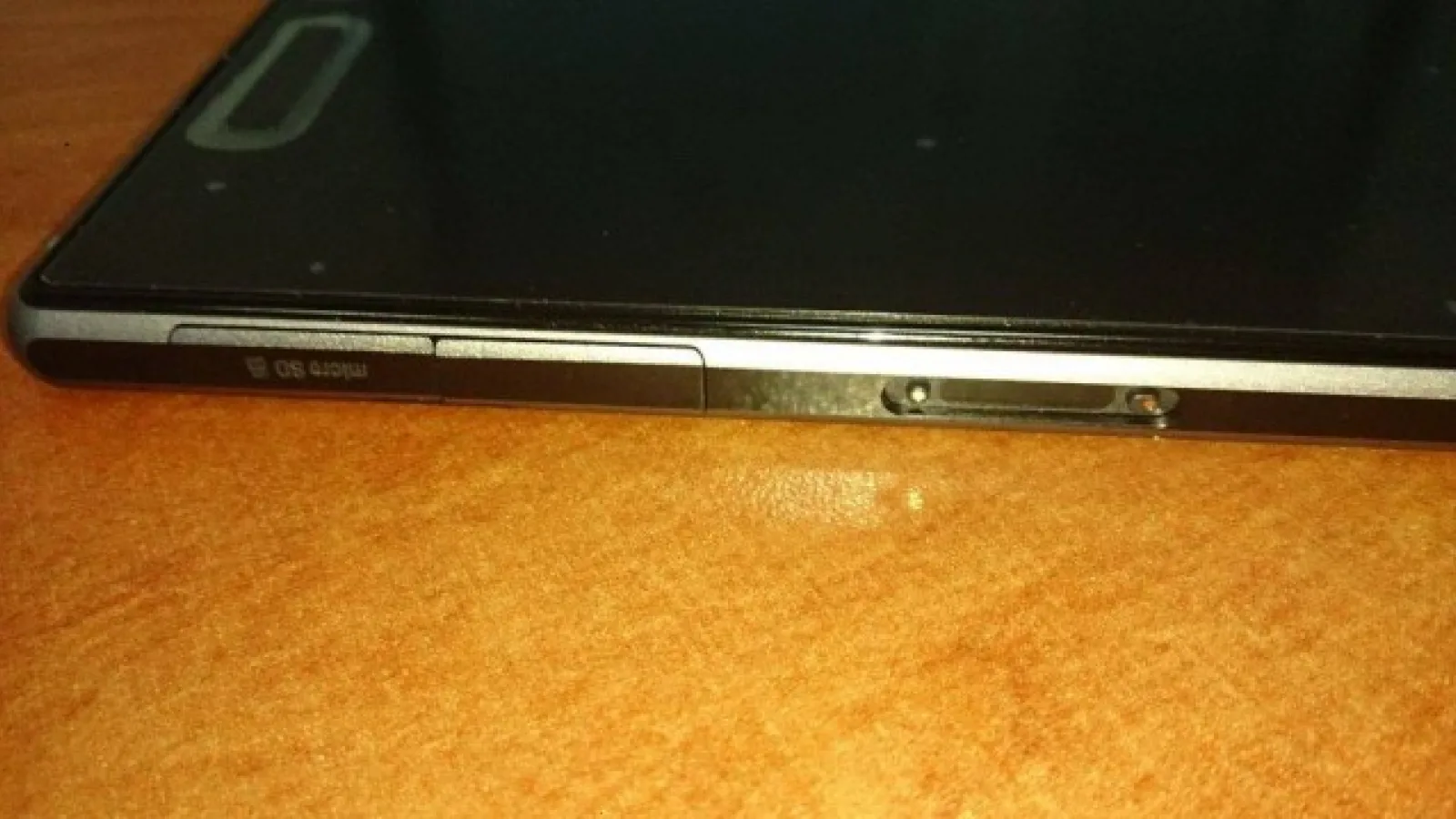 Sony Honami Își face apariția În noi imagini, de data aceasta pe negru; Arată ca un Xperia Z cu spate mat