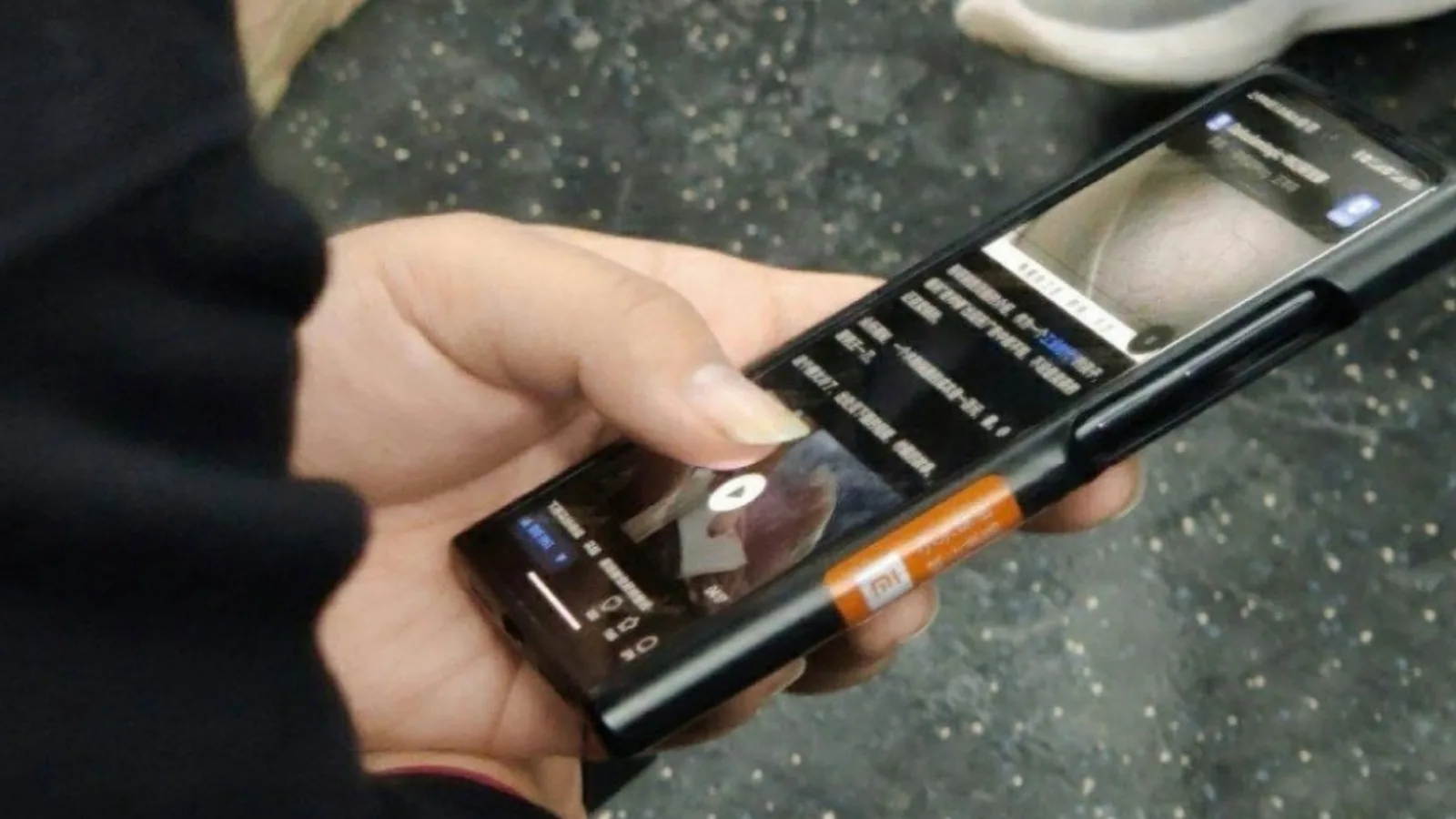 Xiaomi 12 tocmai a apărut în fotografii hands-on; Ar urma să debuteze "foarte curând"